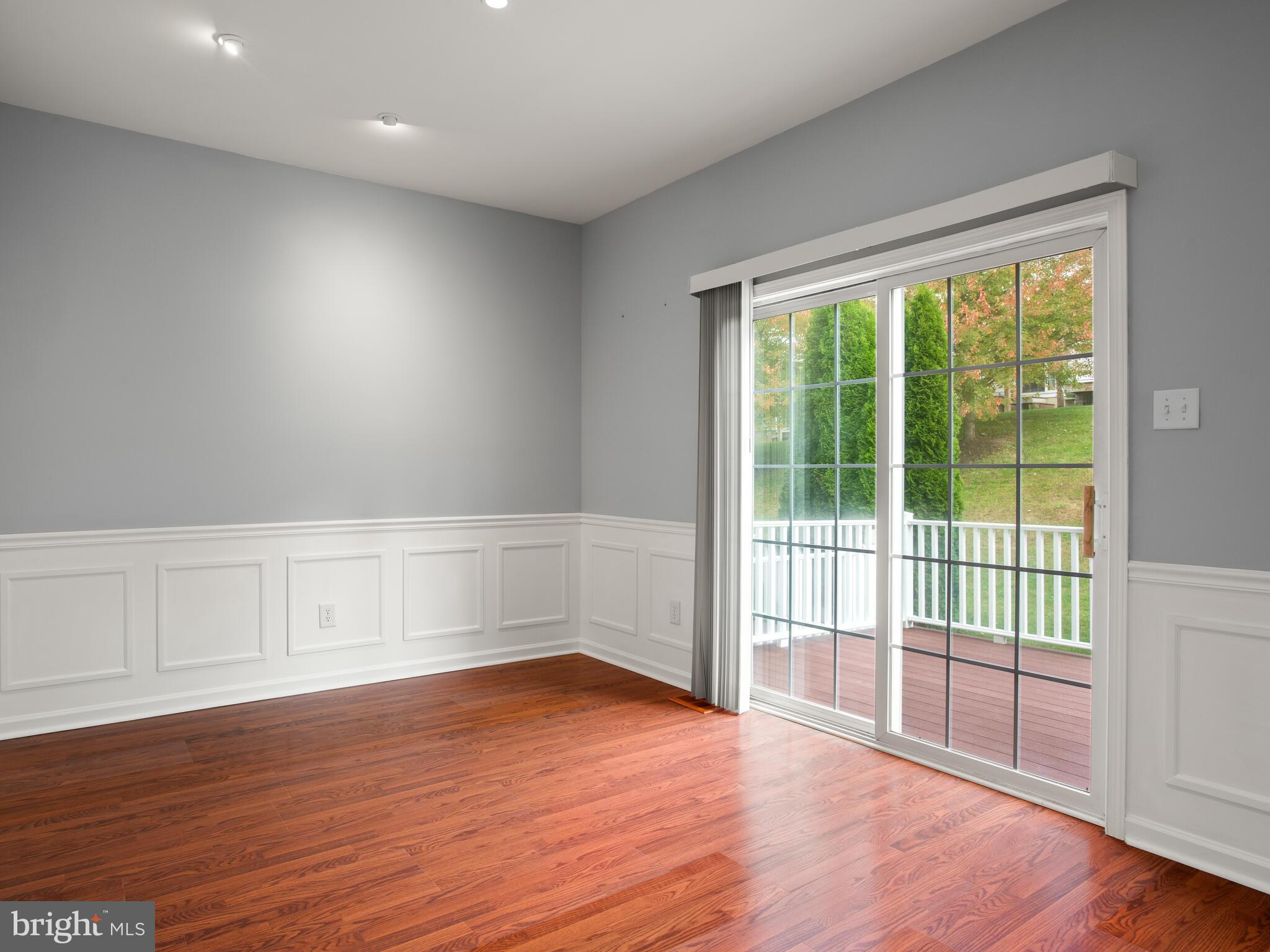 MEWS AT BAILEY STATION - Residential