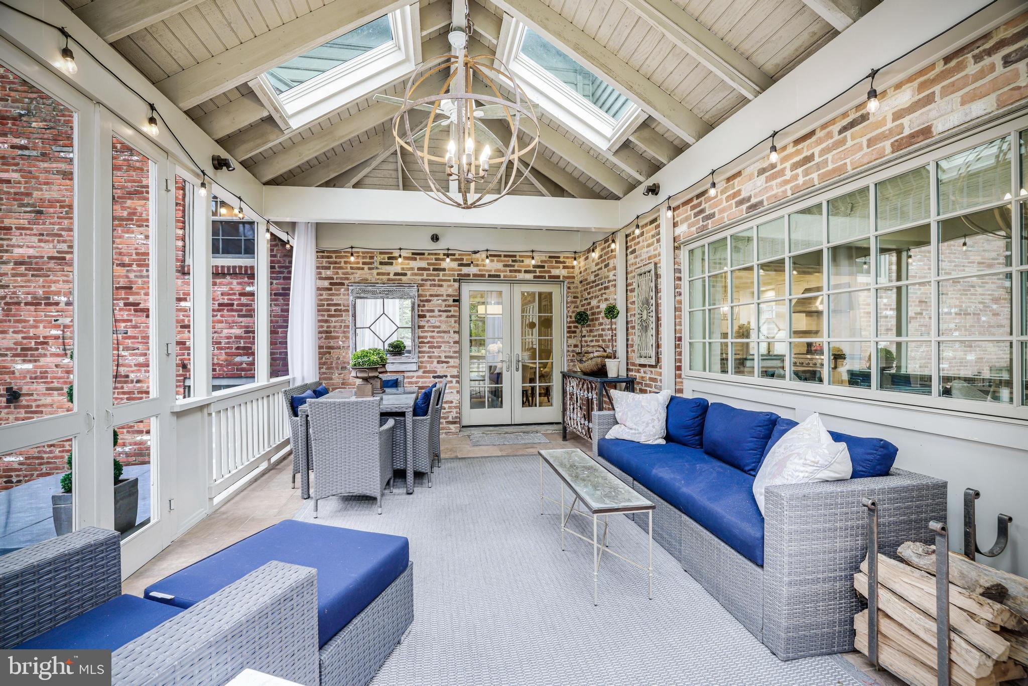 BRIGGS AND HOOPERS - Residential