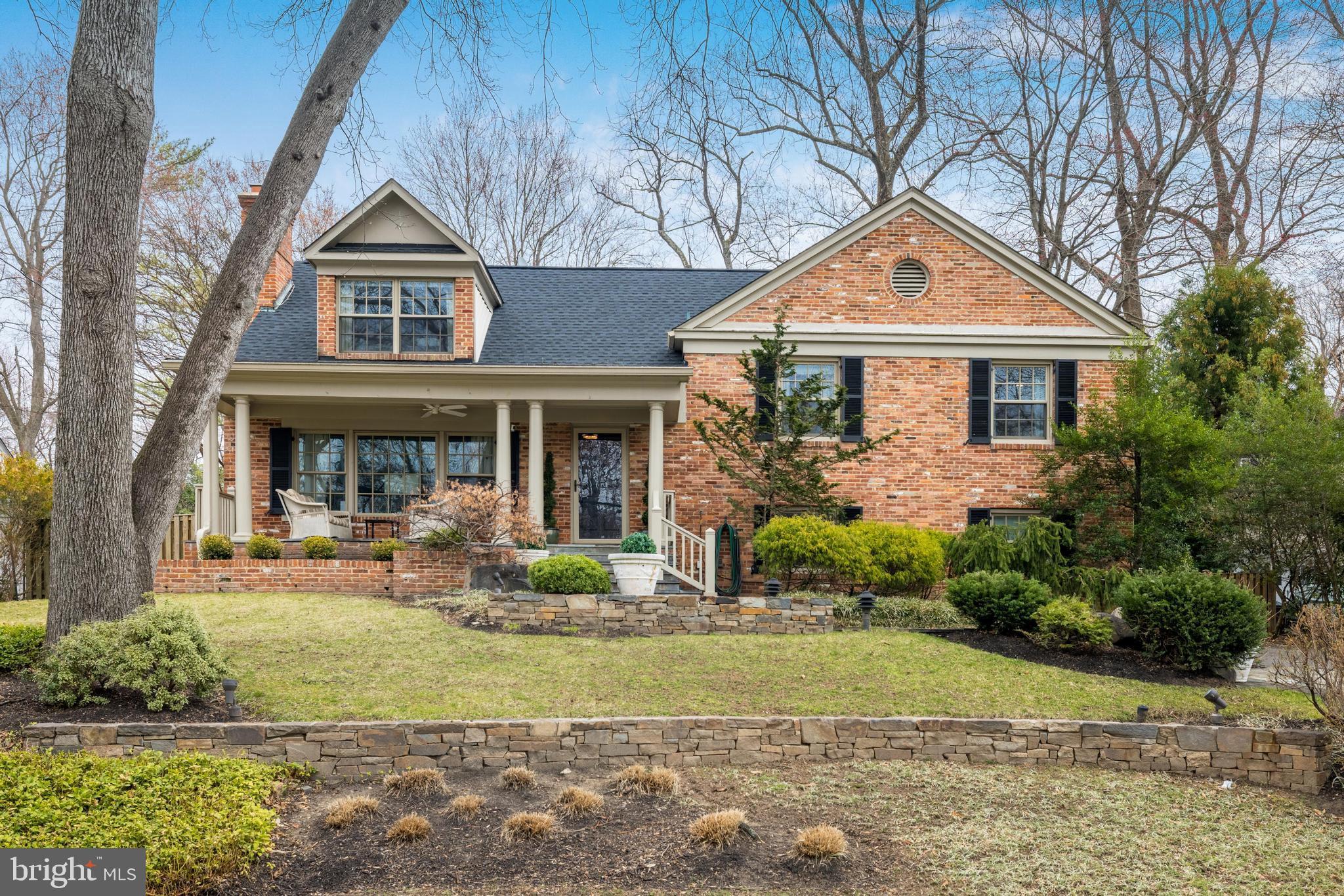 BRIGGS AND HOOPERS - Residential