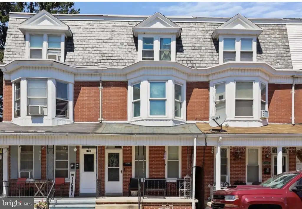 1221 W Poplar Street, York, PA 17404
