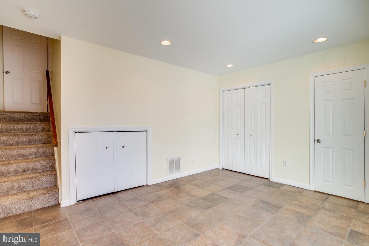 CANTERBURY RIDING - Residential