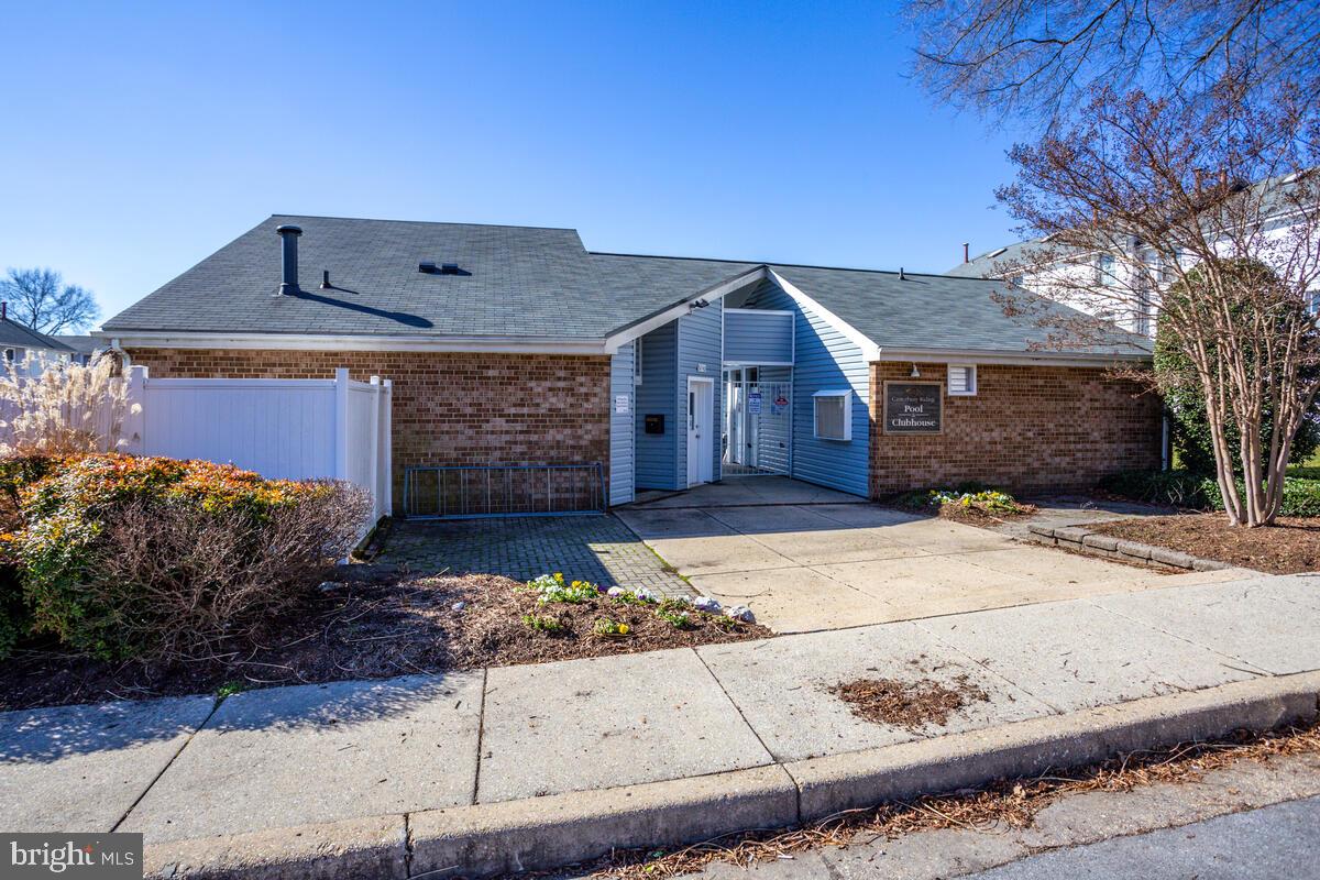 CANTERBURY RIDING - Residential