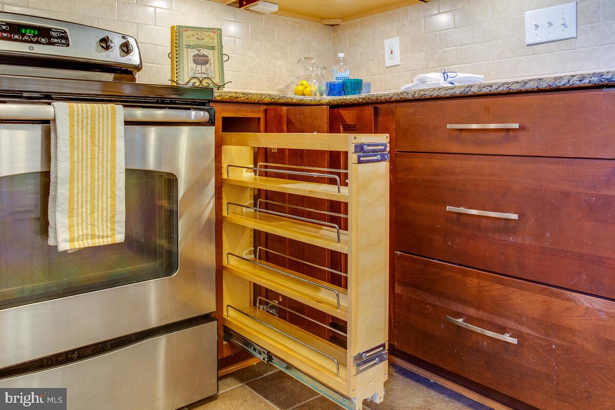 CANTERBURY RIDING - Residential