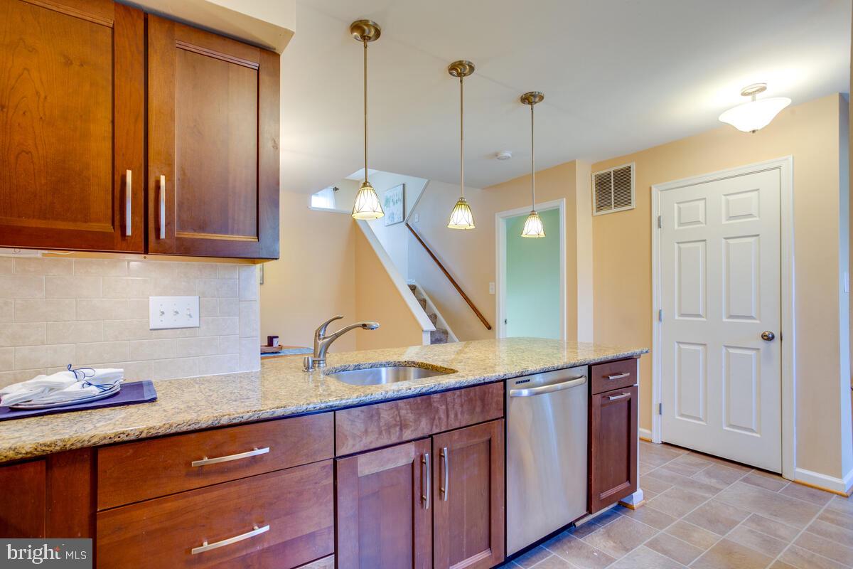 CANTERBURY RIDING - Residential