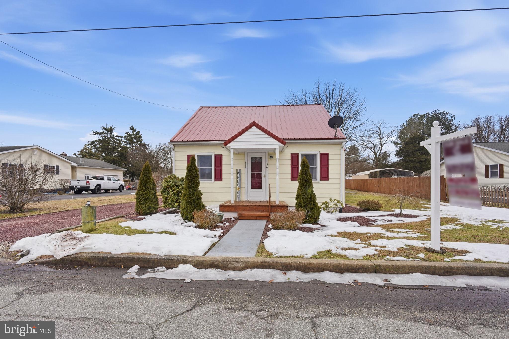 MILLINGTON - Residential