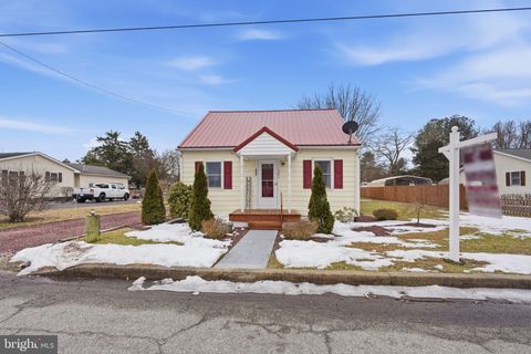 Homes For Sale - 381 Hurtt Avenue<br/> MILLINGTON, MD 21651