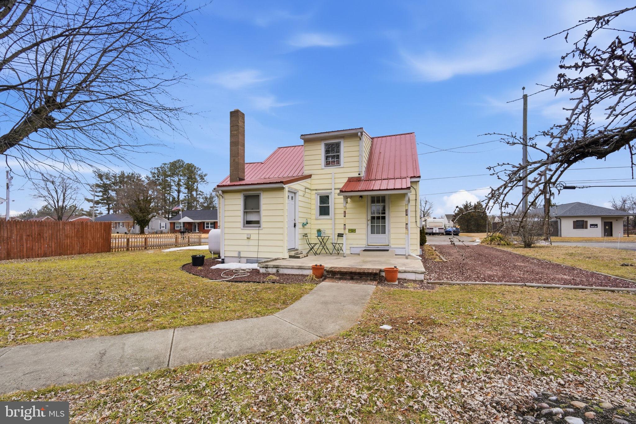 MILLINGTON - Residential