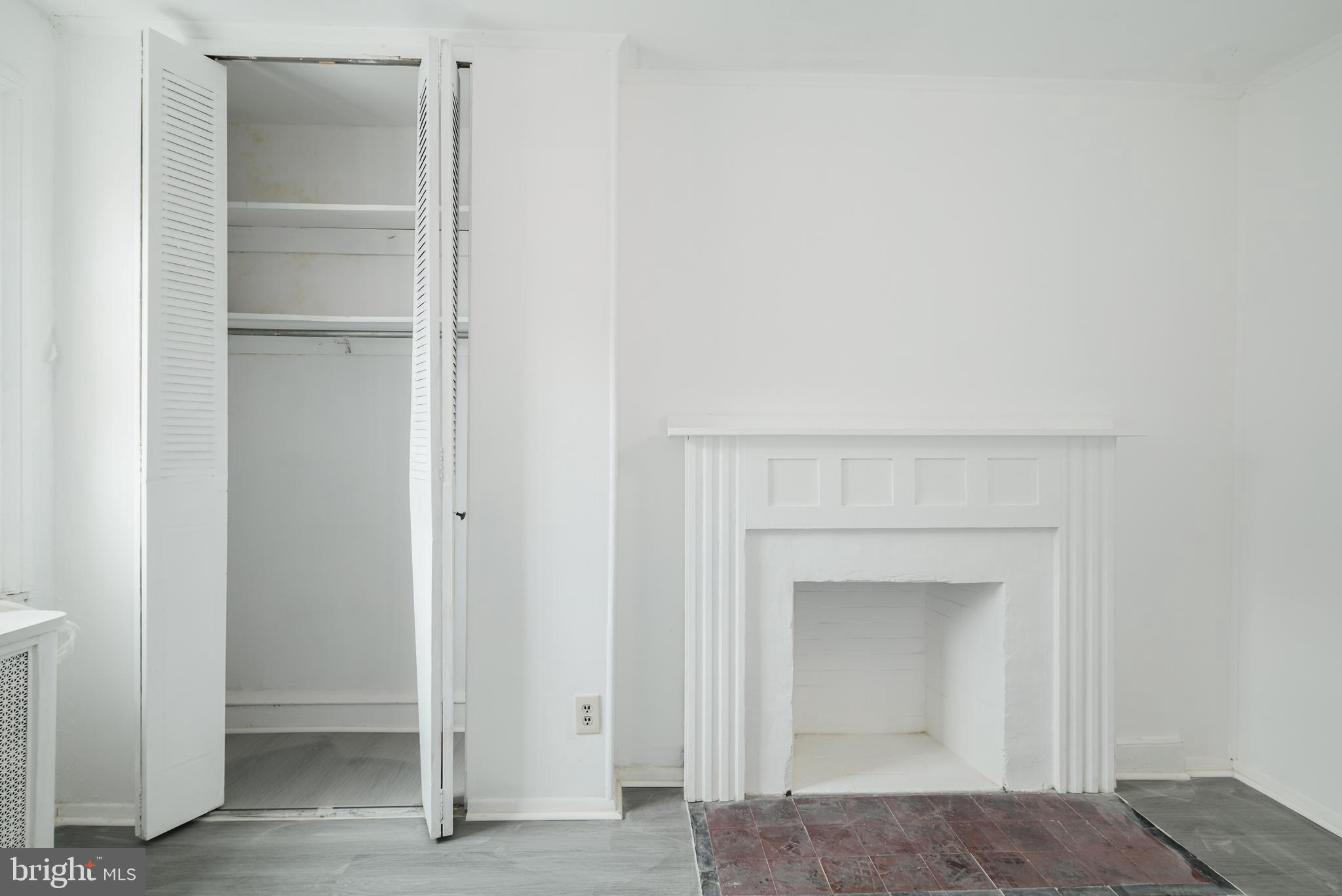 WASHINGTON SQ WEST - Residential Lease