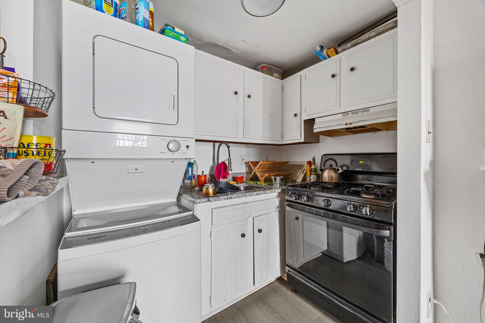 WASHINGTON SQ WEST - Residential Lease