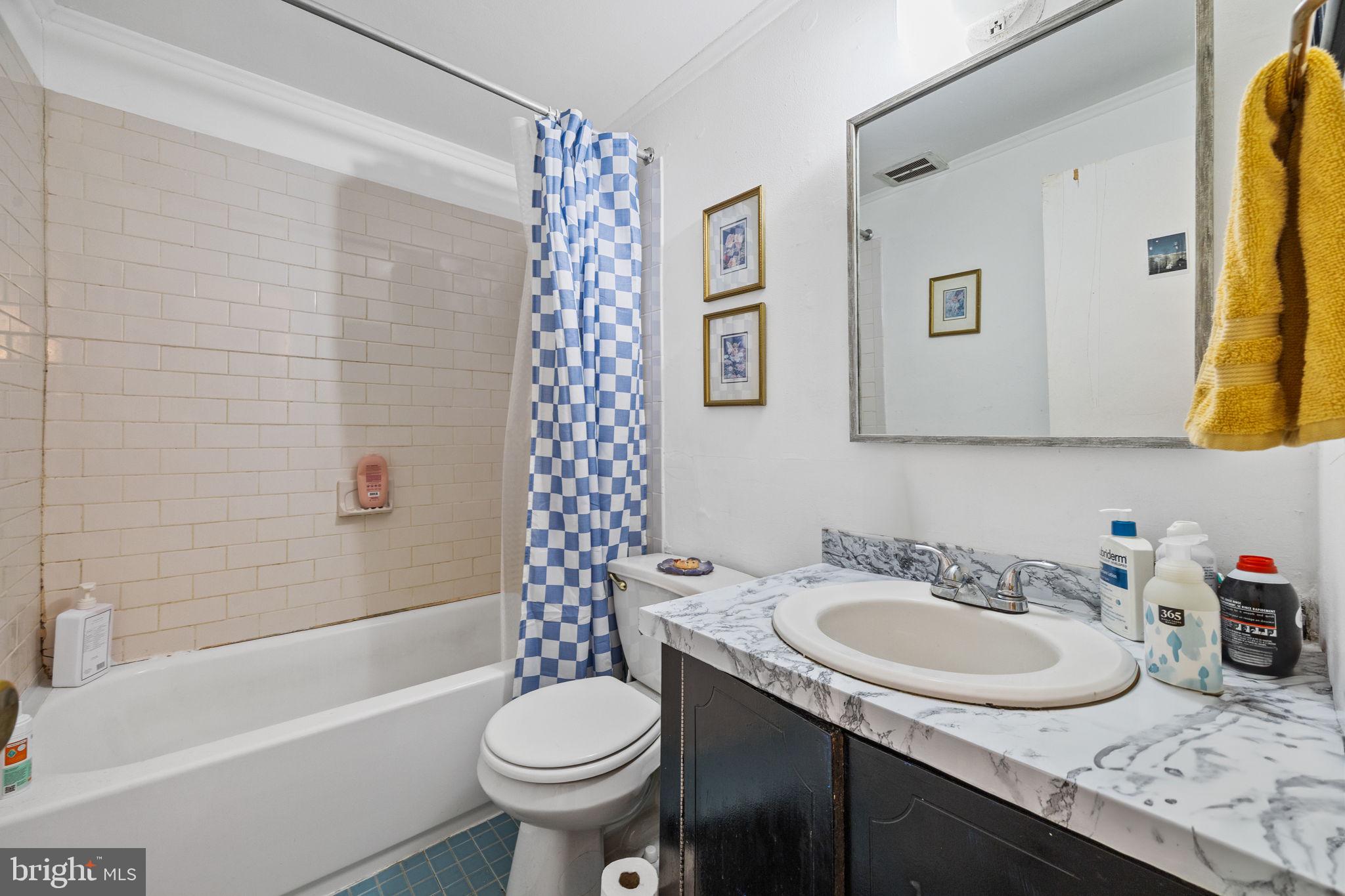 WASHINGTON SQ WEST - Residential Lease