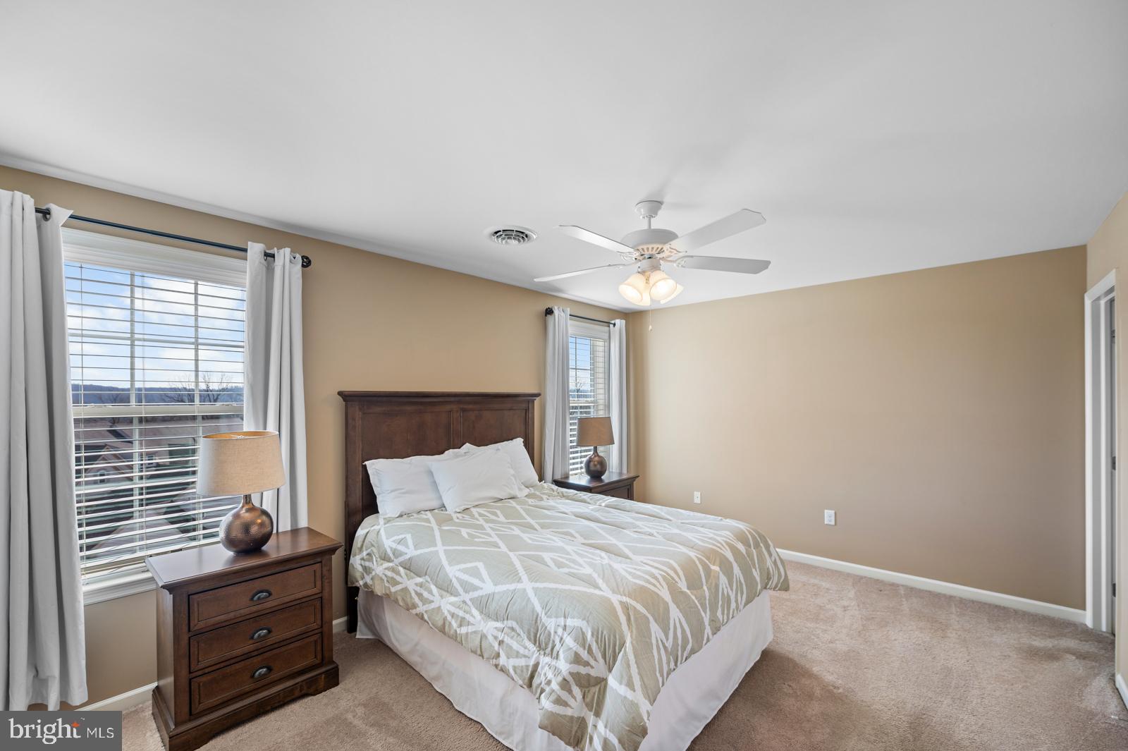 THE WOODS AT ROCK RAYMOND - Residential