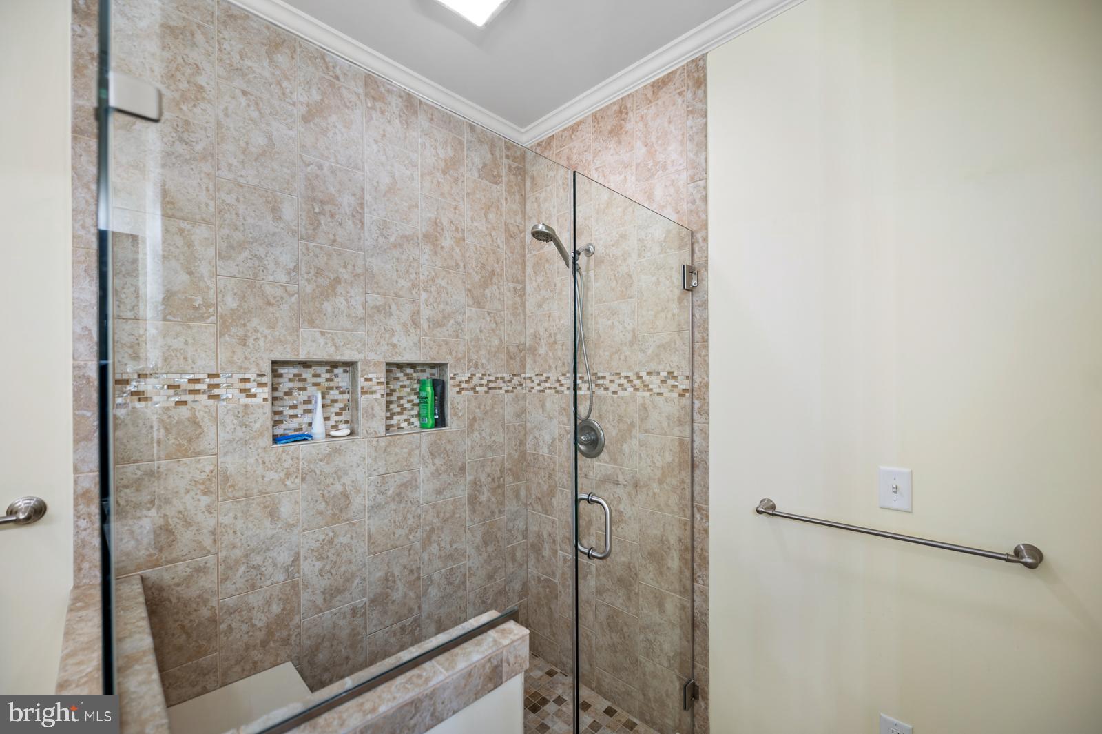 THE WOODS AT ROCK RAYMOND - Residential