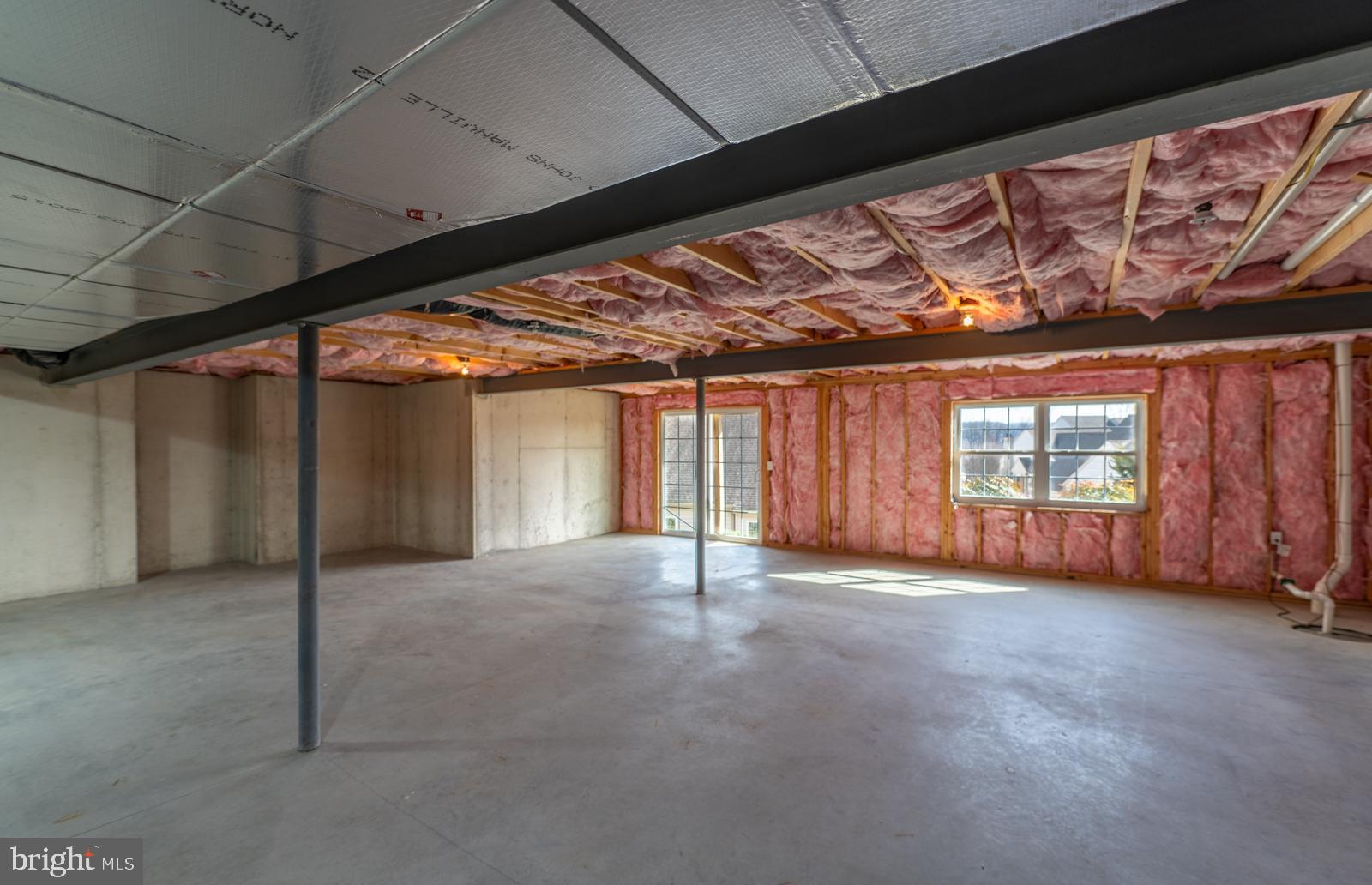 THE WOODS AT ROCK RAYMOND - Residential