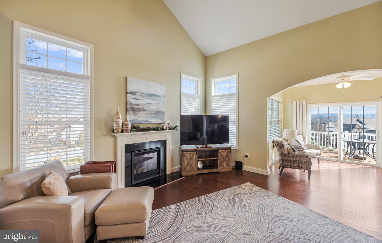 THE WOODS AT ROCK RAYMOND - Residential