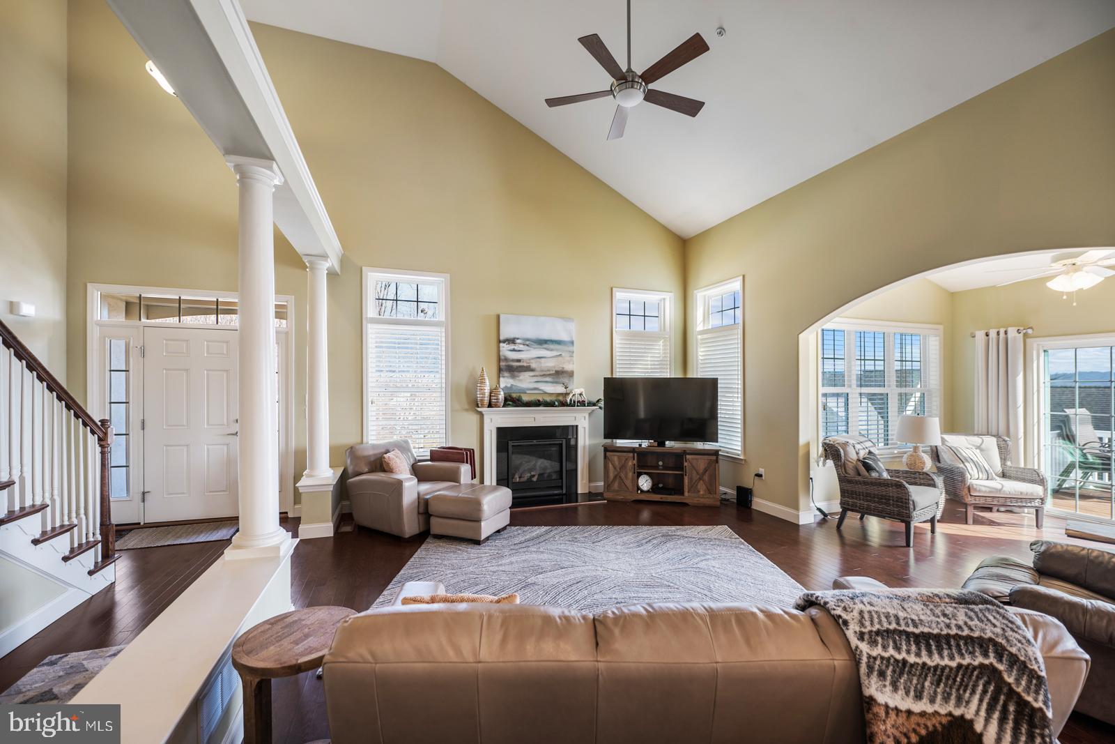 THE WOODS AT ROCK RAYMOND - Residential