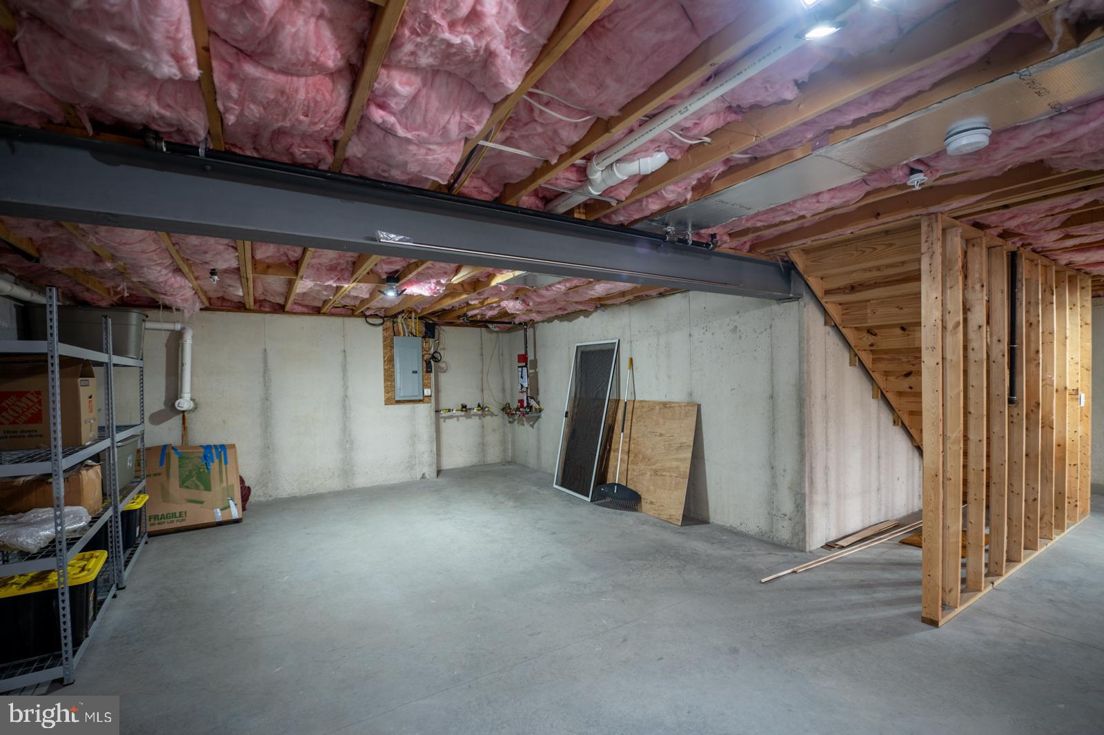 THE WOODS AT ROCK RAYMOND - Residential