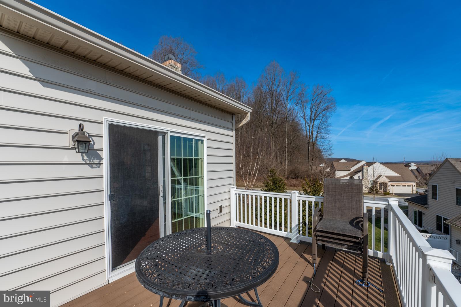 THE WOODS AT ROCK RAYMOND - Residential