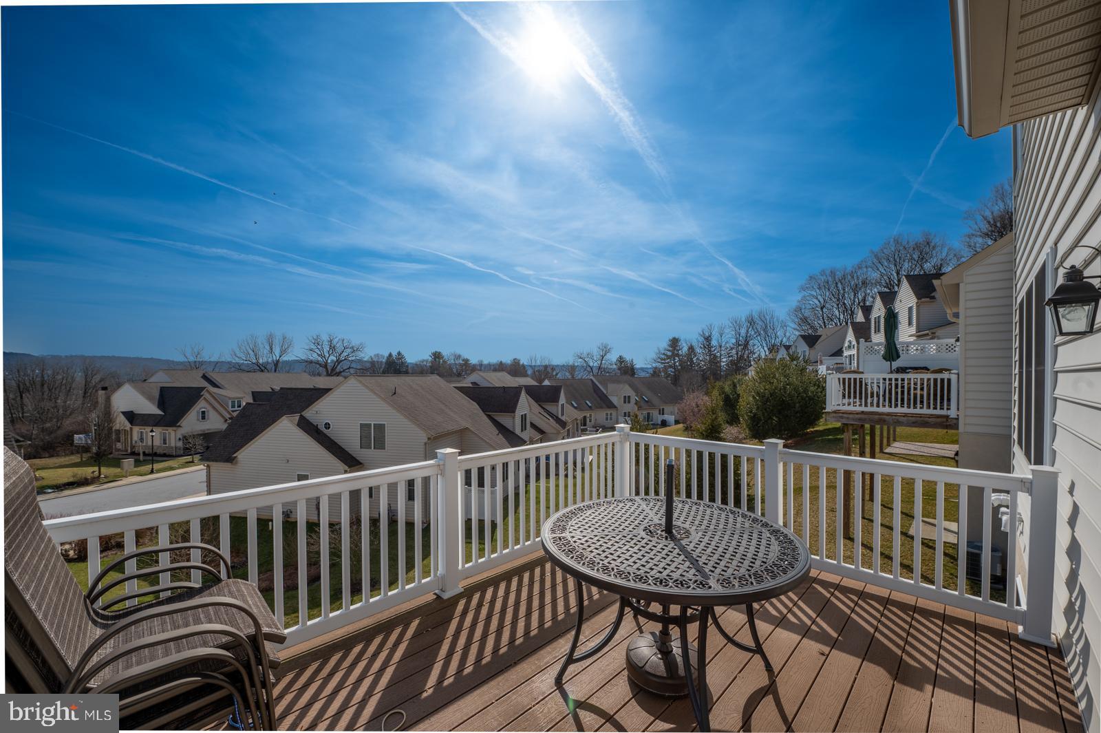 THE WOODS AT ROCK RAYMOND - Residential