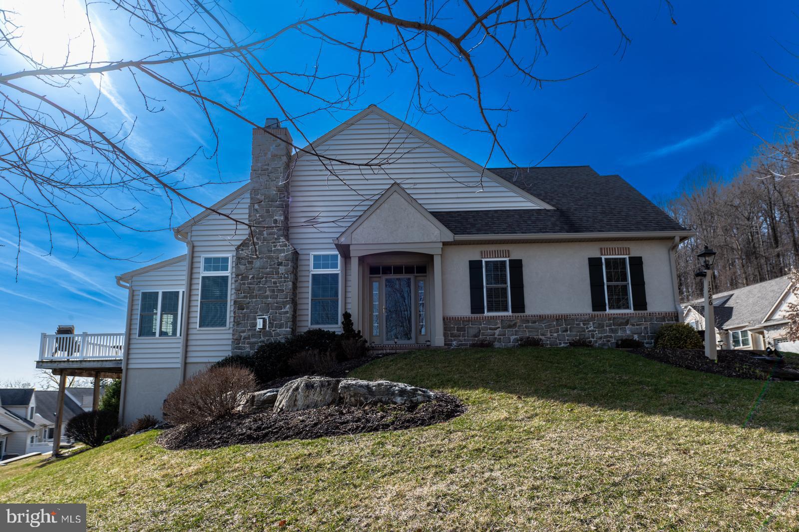 THE WOODS AT ROCK RAYMOND - Residential