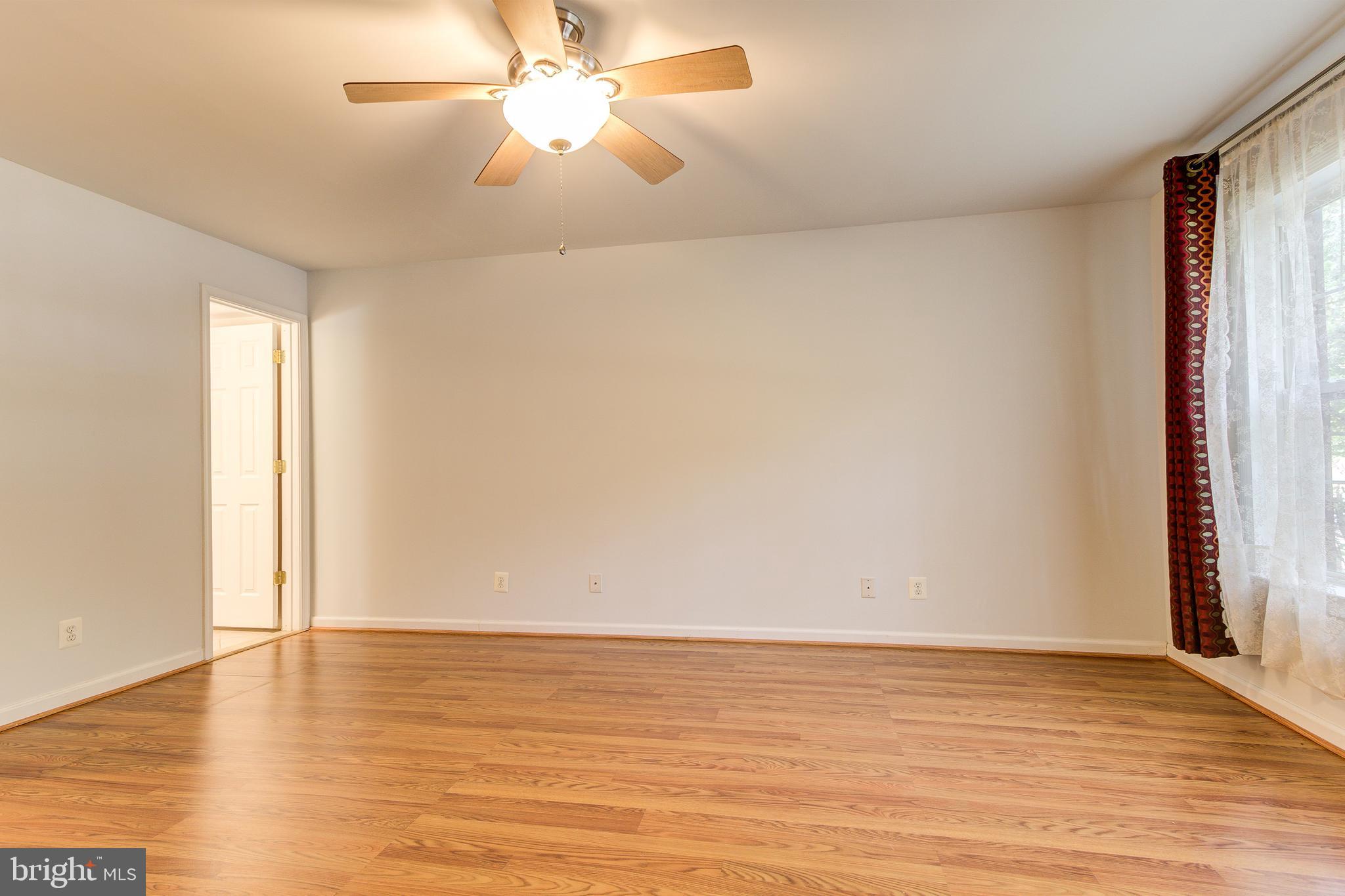 WILLOWS OF POTOMAC - Residential