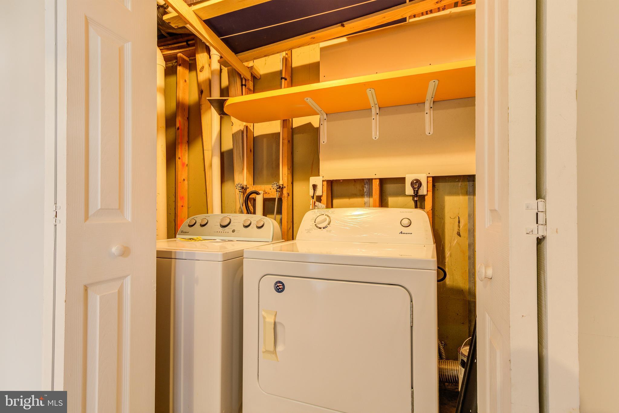 WILLOWS OF POTOMAC - Residential