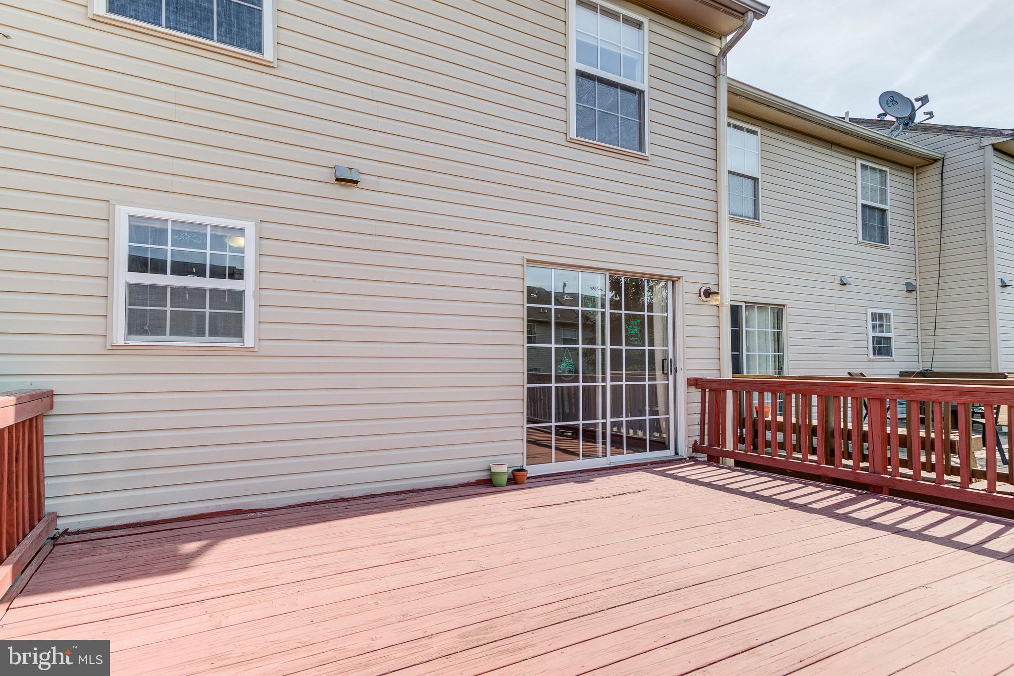 WILLOWS OF POTOMAC - Residential