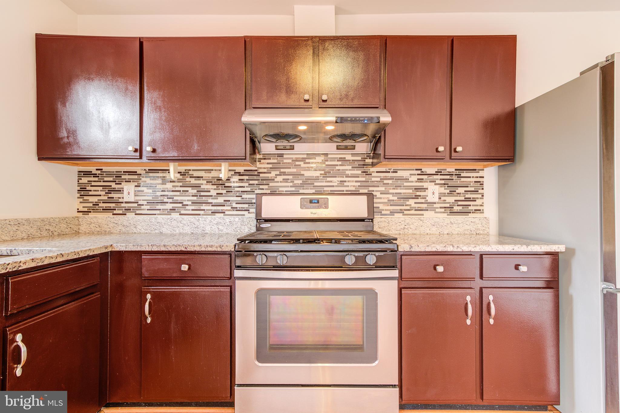 WILLOWS OF POTOMAC - Residential