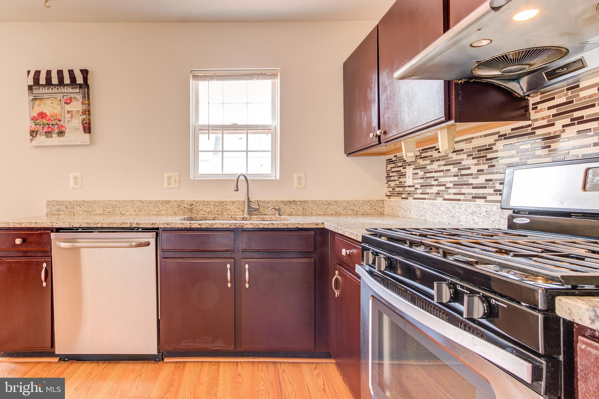 WILLOWS OF POTOMAC - Residential