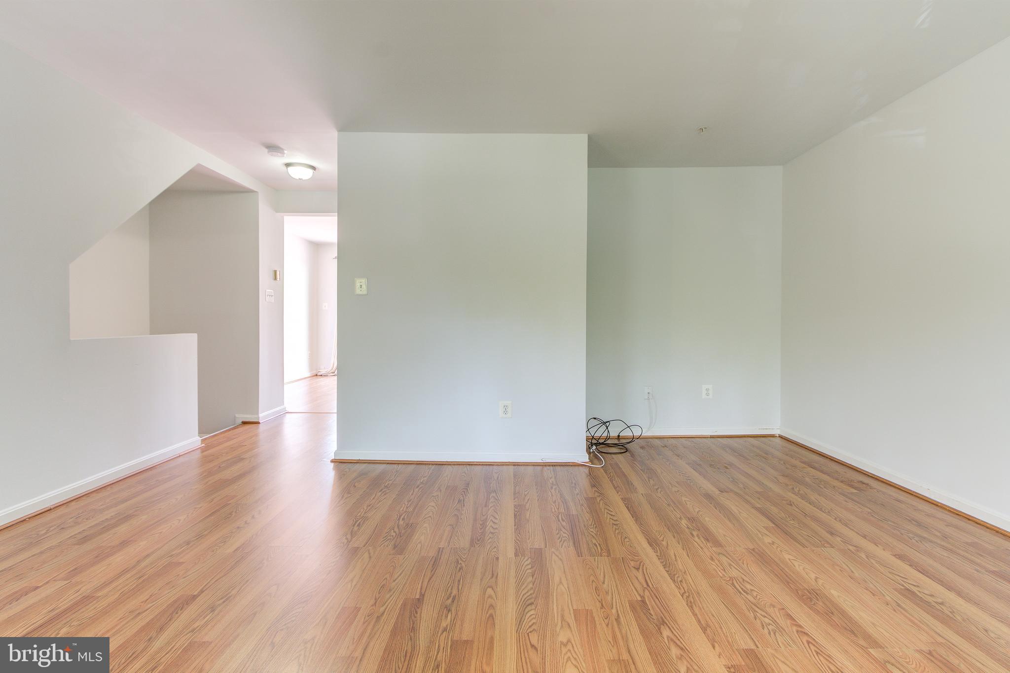 WILLOWS OF POTOMAC - Residential