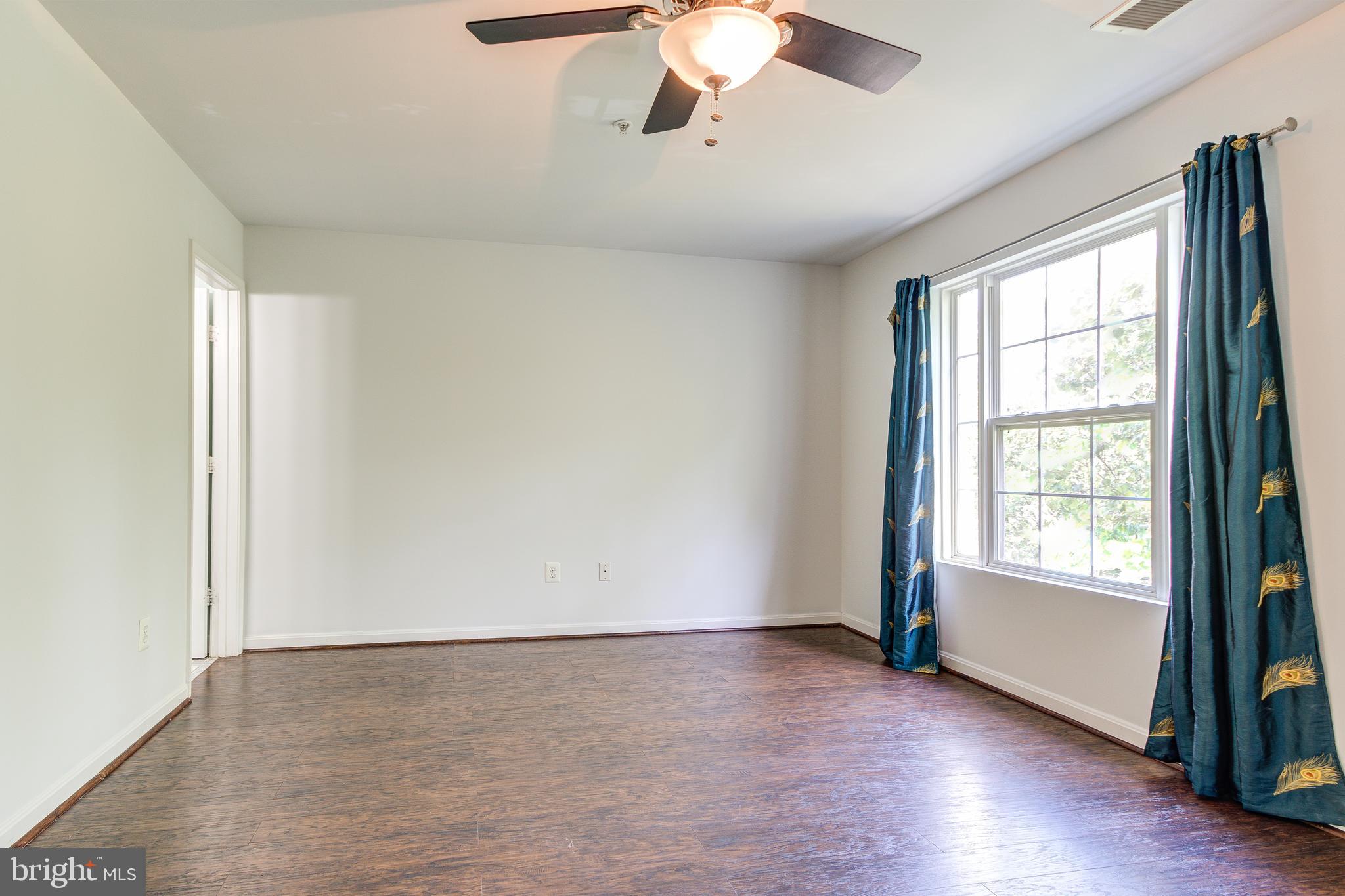 WILLOWS OF POTOMAC - Residential