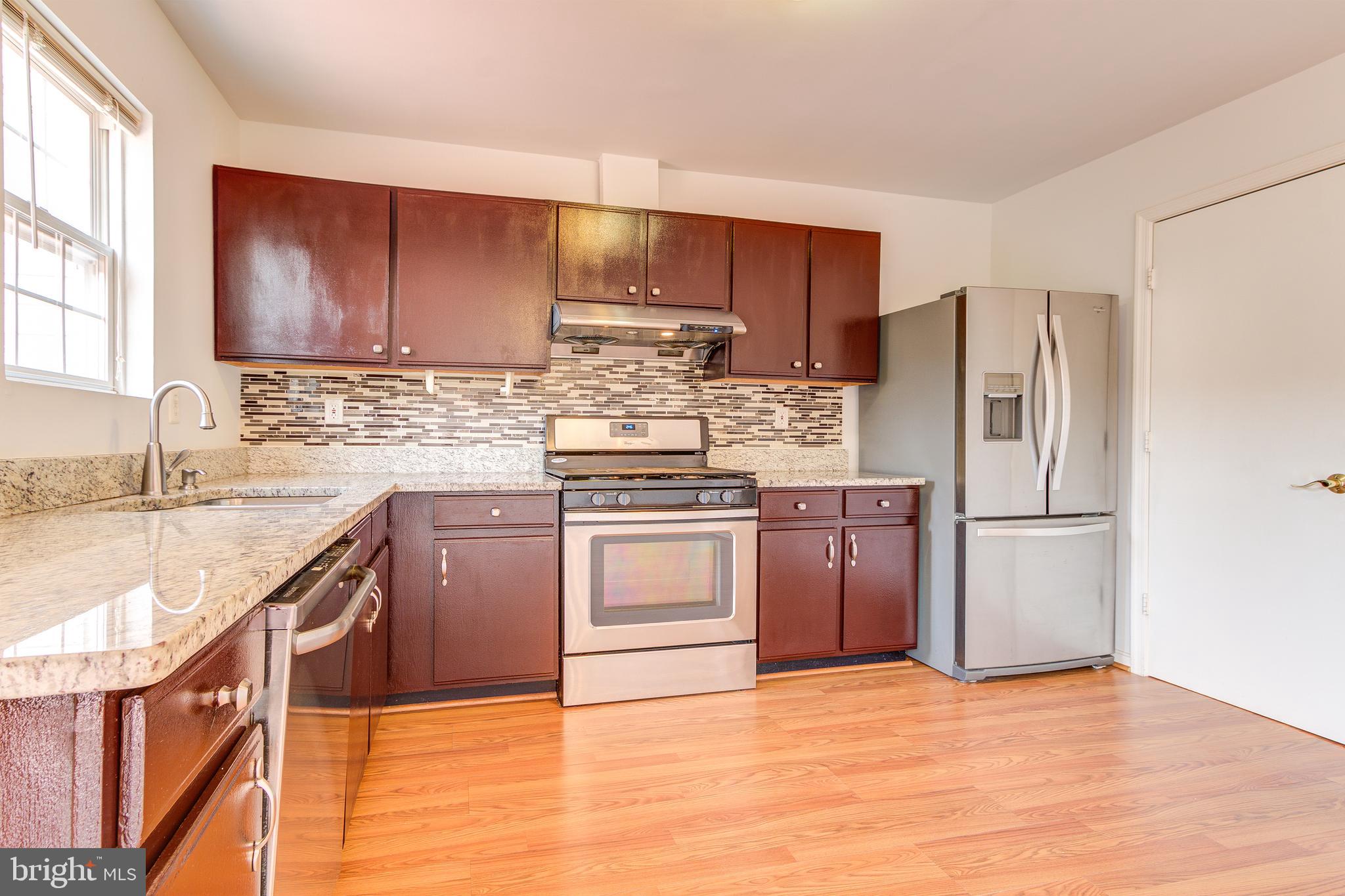 WILLOWS OF POTOMAC - Residential