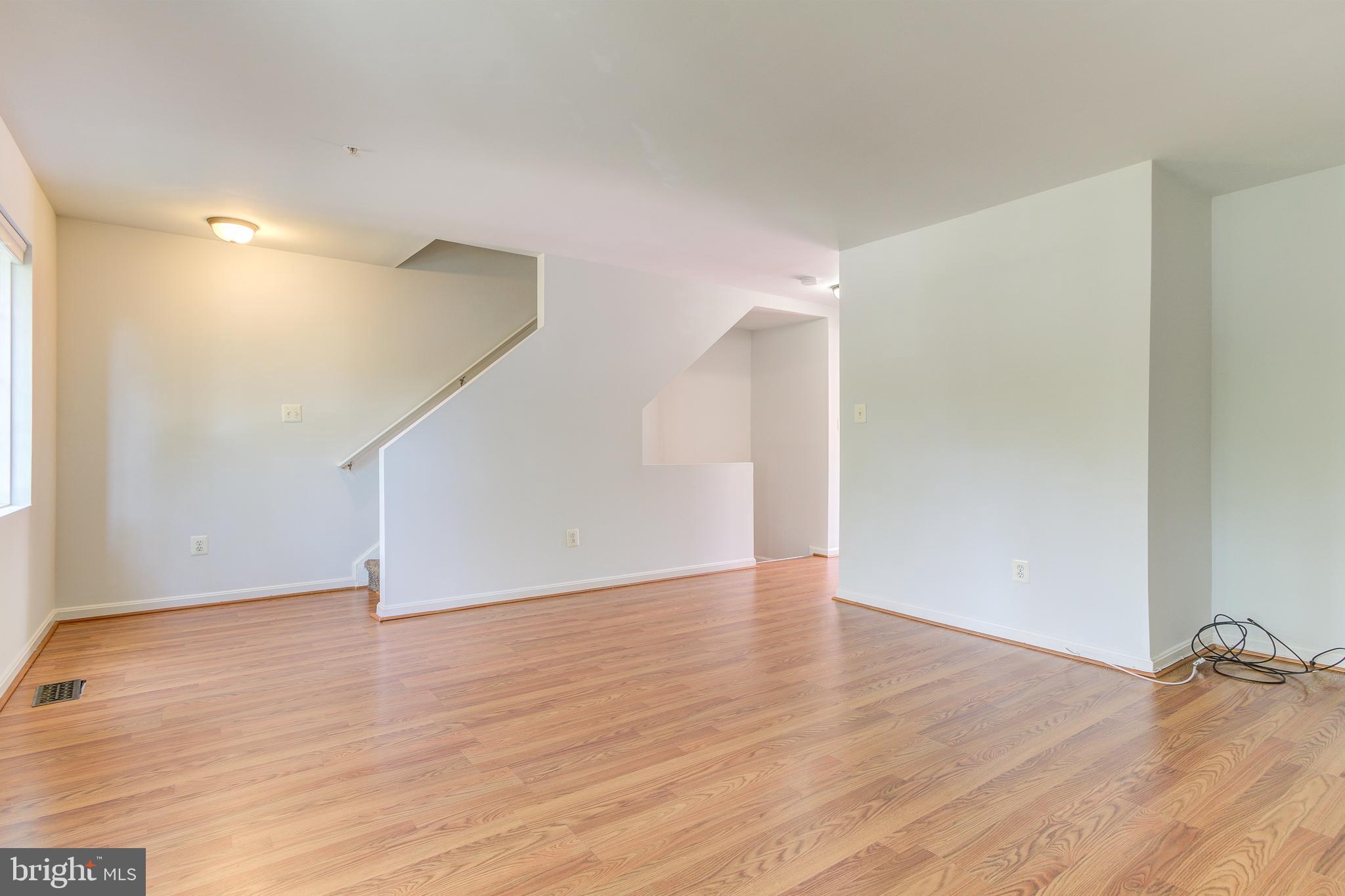 WILLOWS OF POTOMAC - Residential