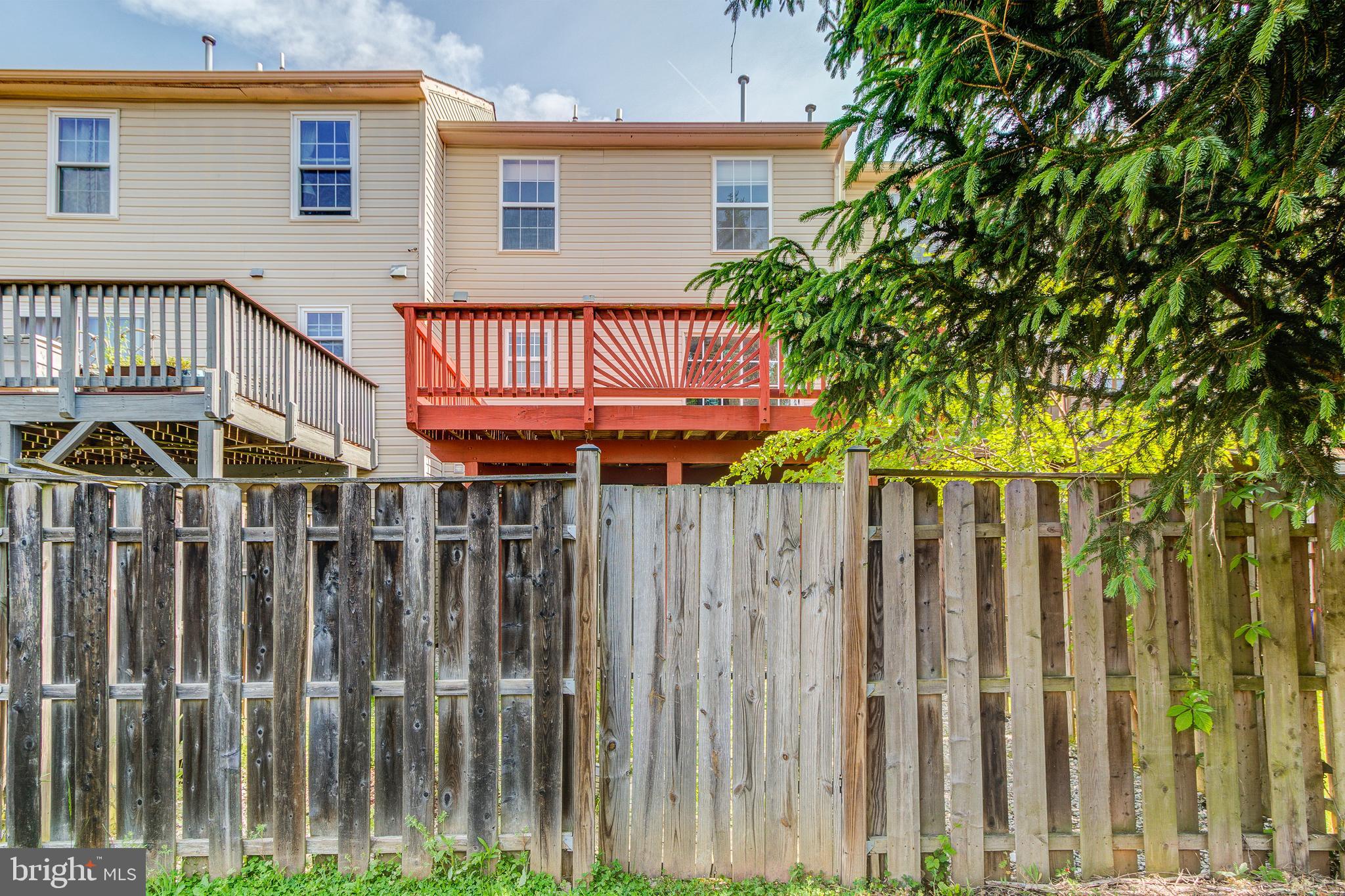 WILLOWS OF POTOMAC - Residential