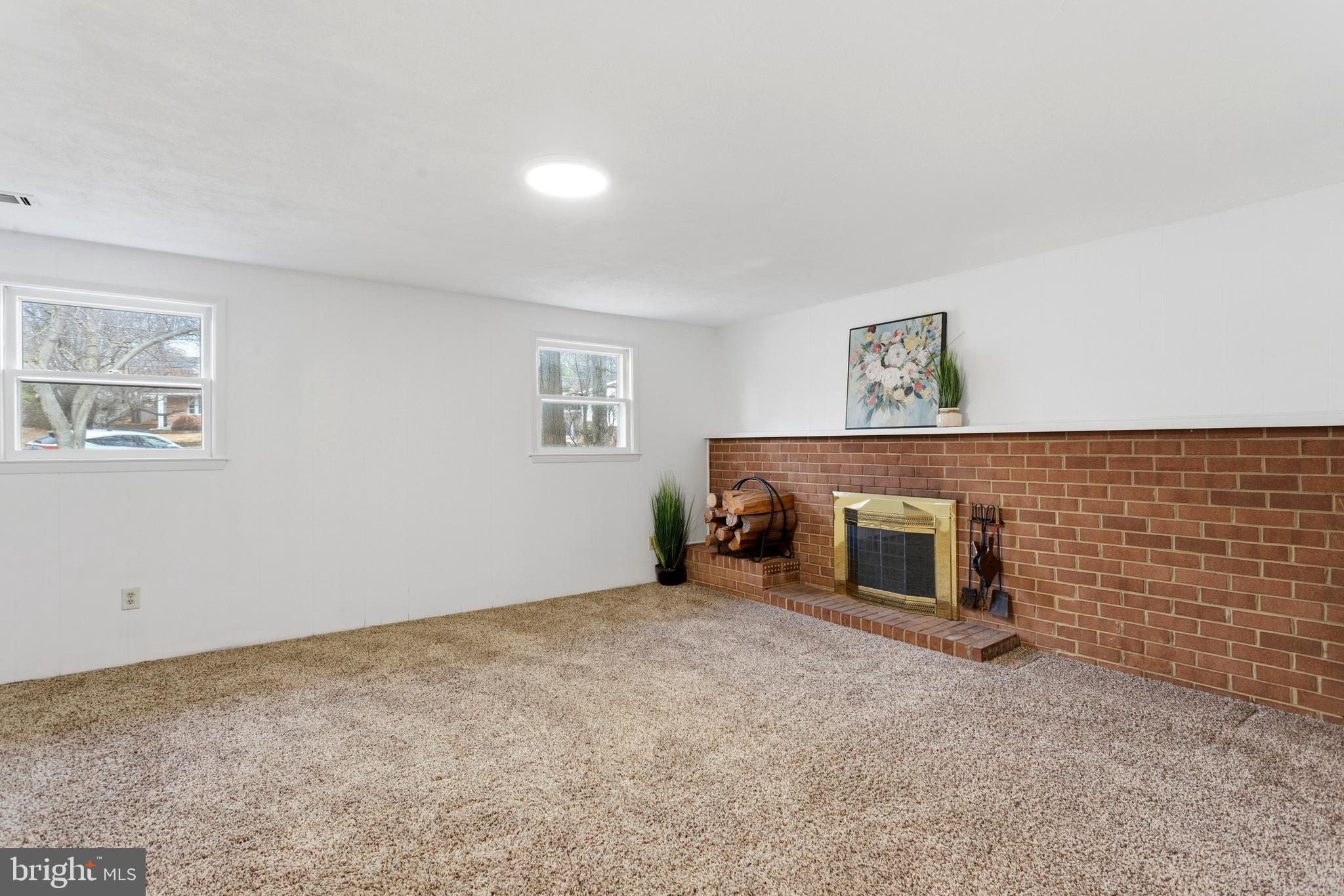 REGENCY ESTATES - Residential