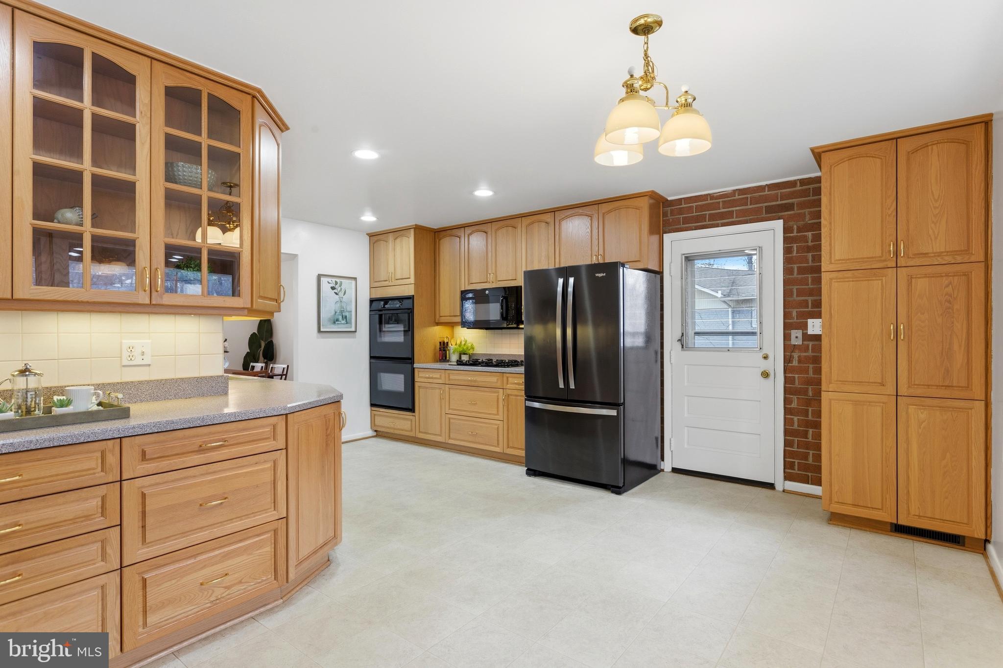 REGENCY ESTATES - Residential