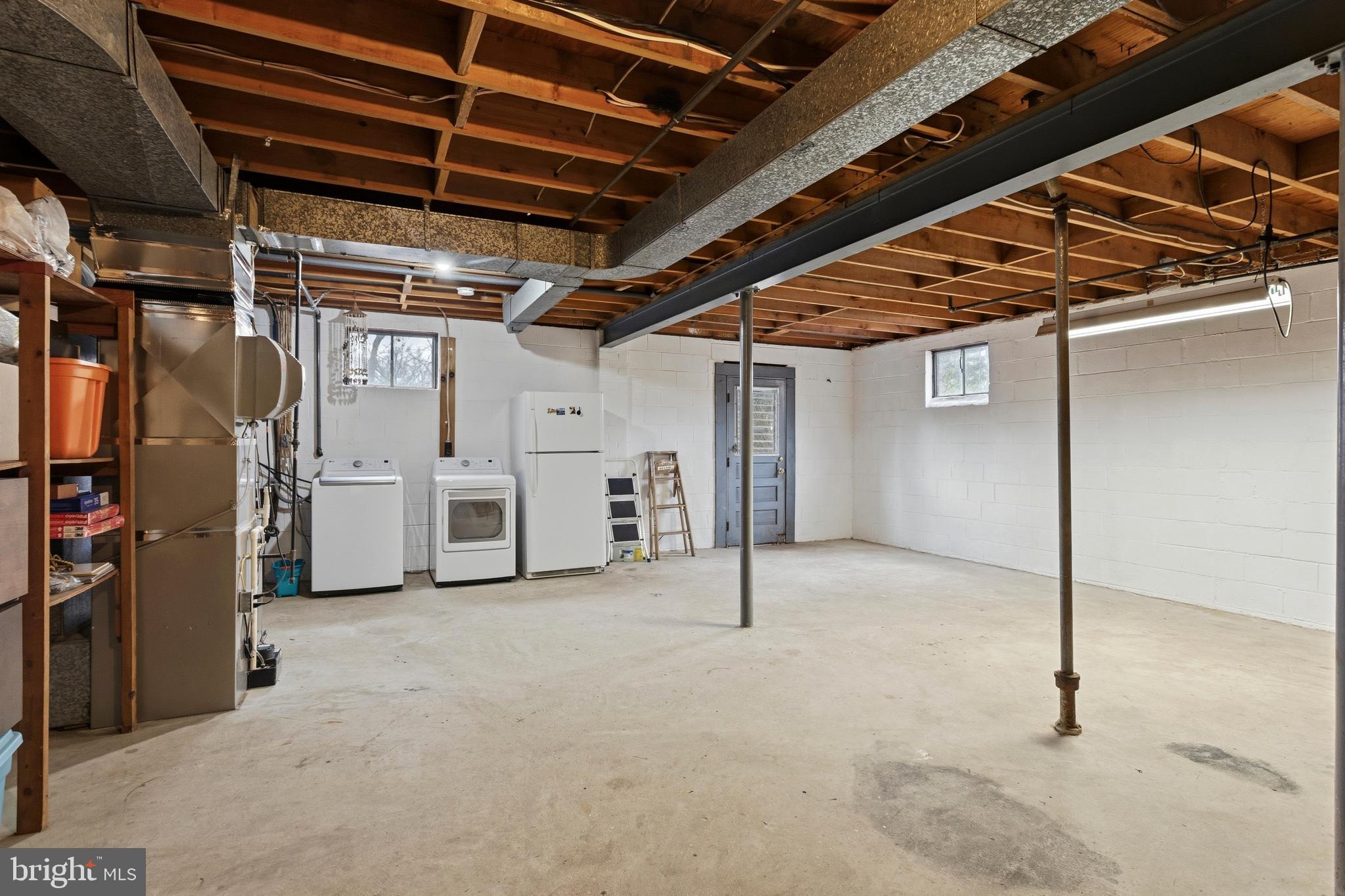 REGENCY ESTATES - Residential