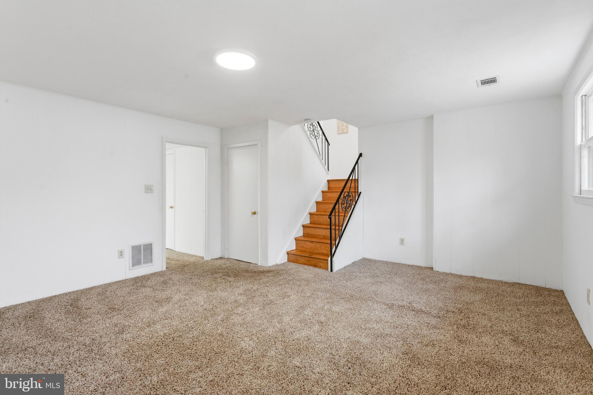 REGENCY ESTATES - Residential