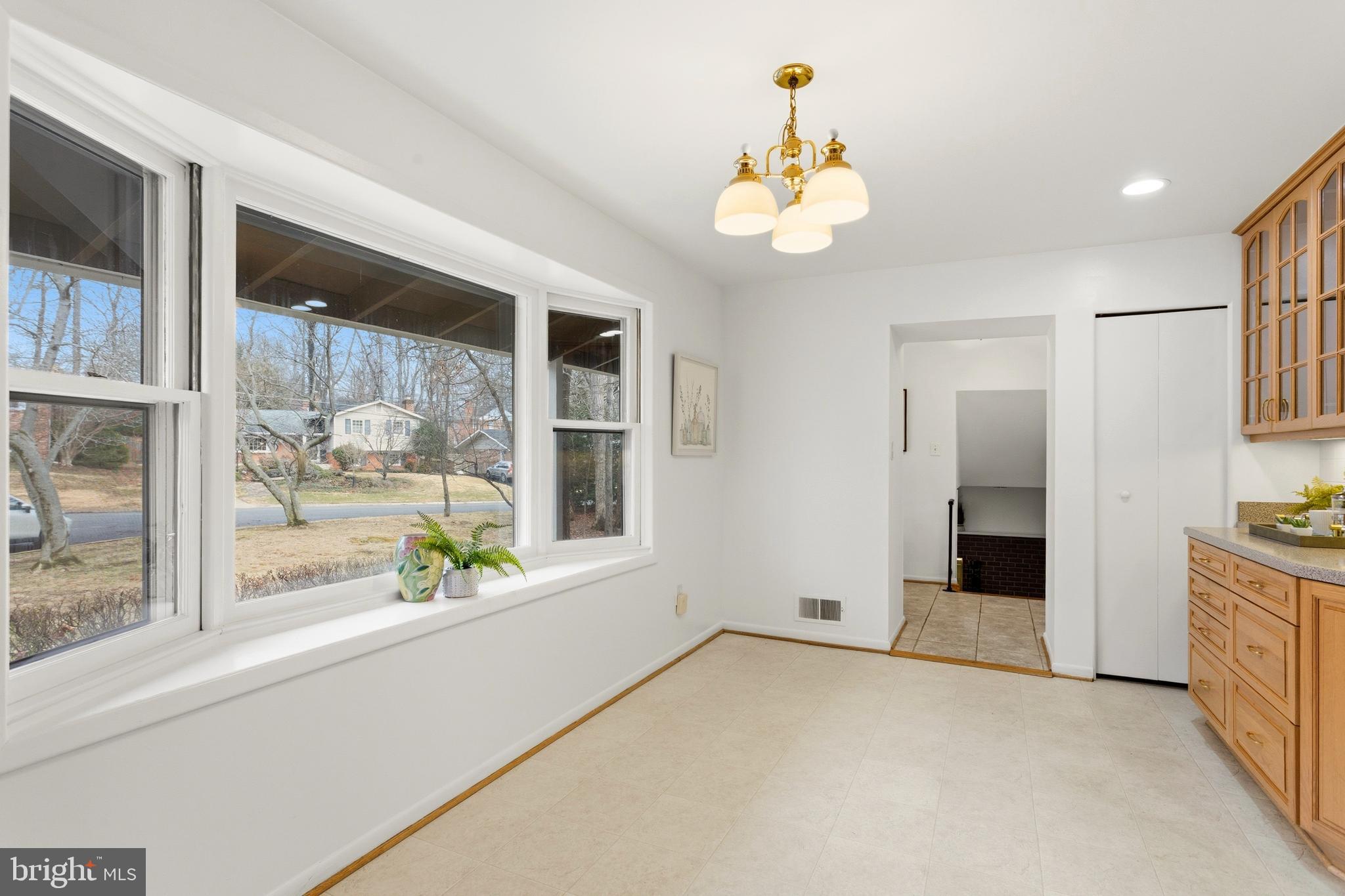 REGENCY ESTATES - Residential