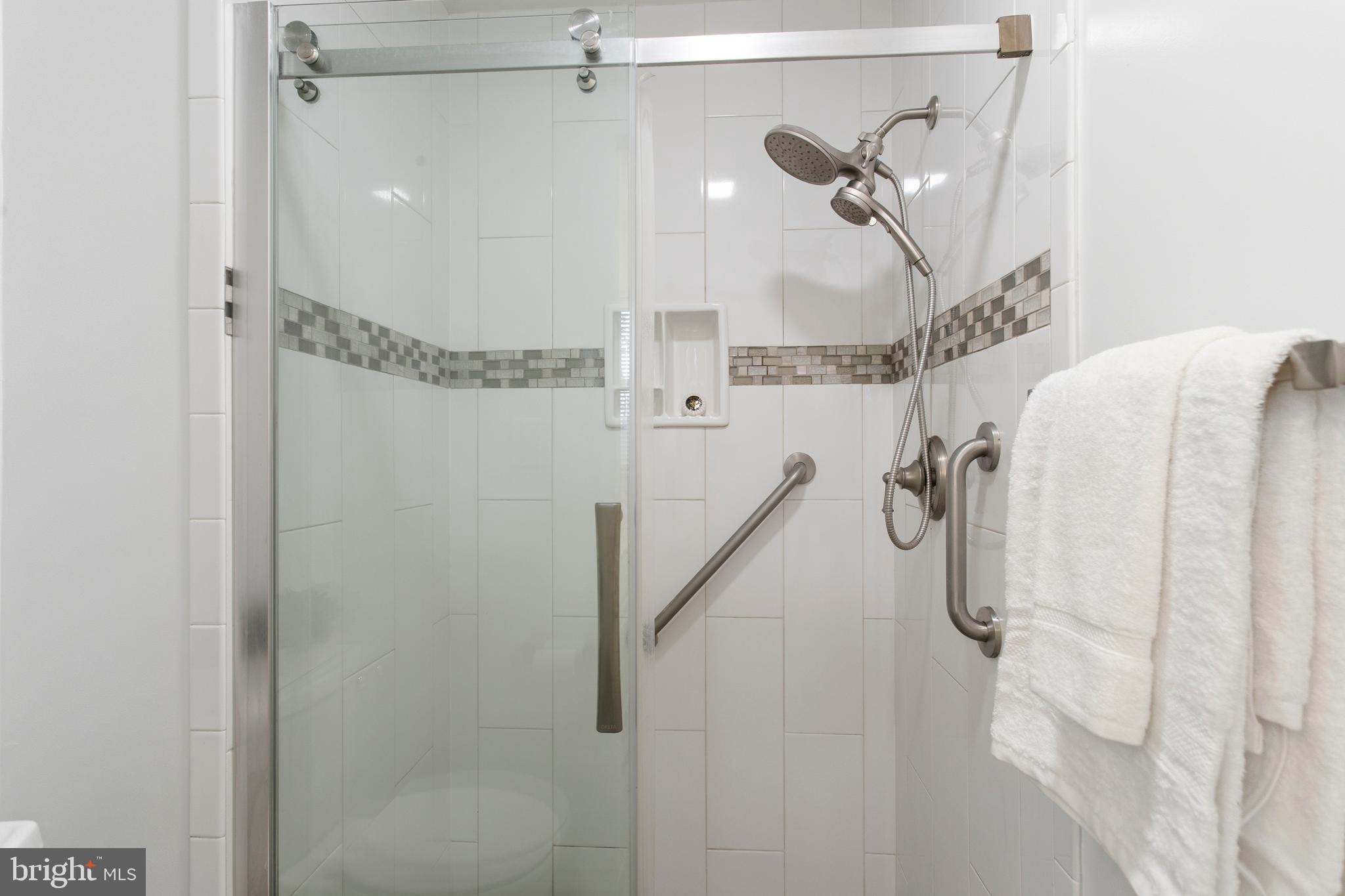 REGENCY ESTATES - Residential