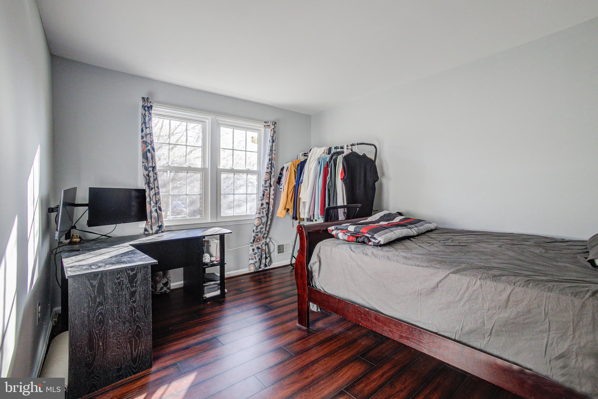 SHADY GROVE VILLAGE - Residential