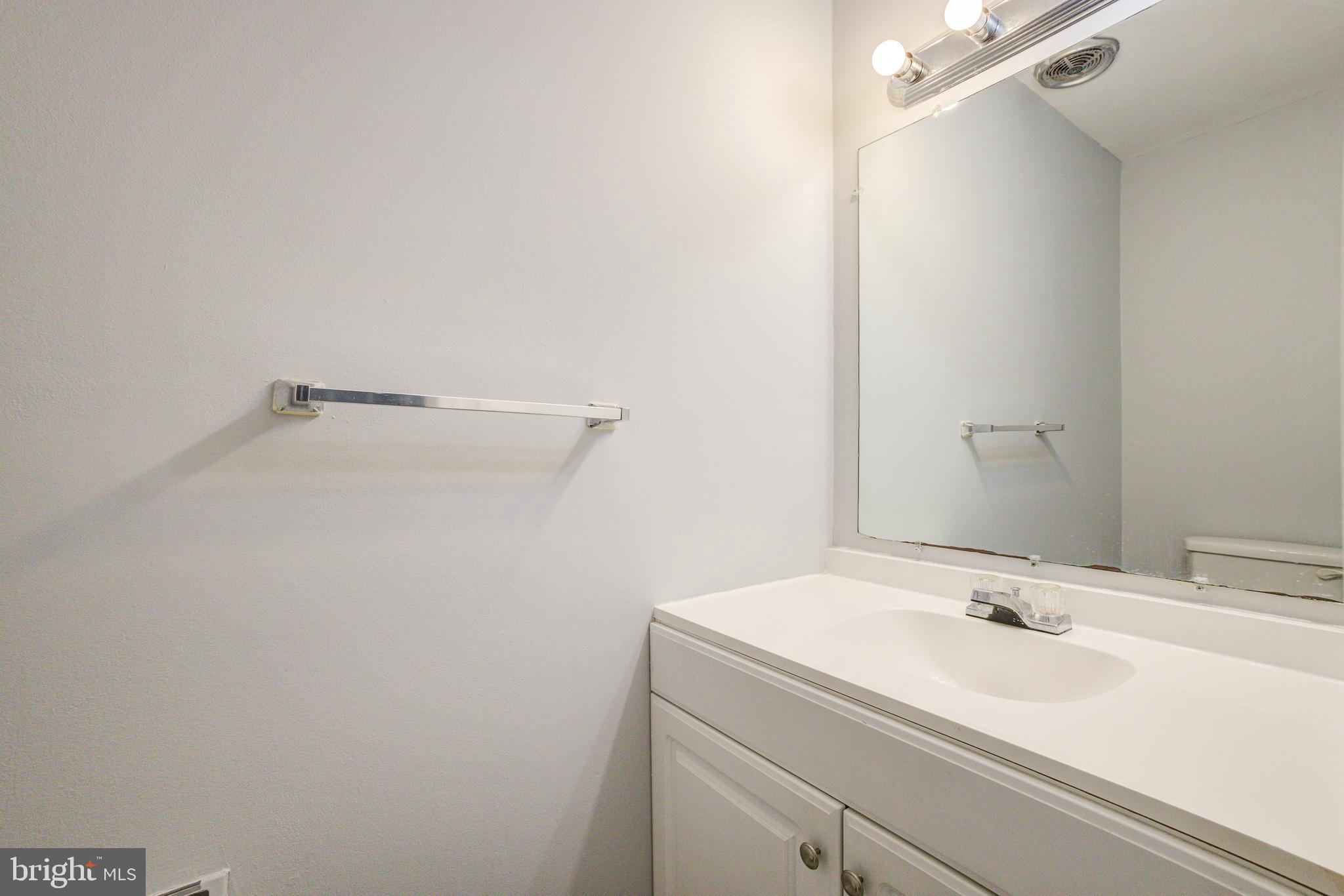 SHADY GROVE VILLAGE - Residential