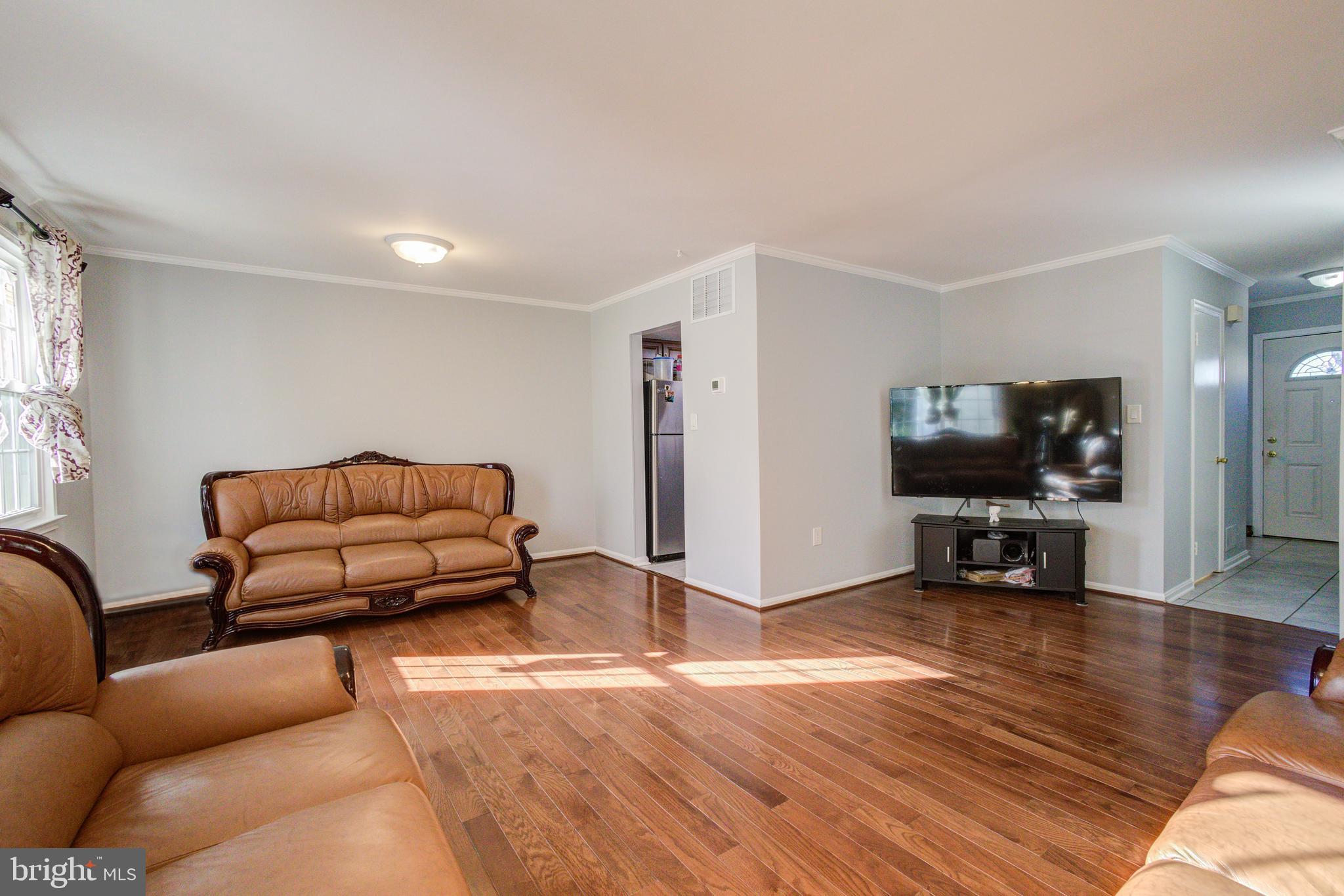 SHADY GROVE VILLAGE - Residential