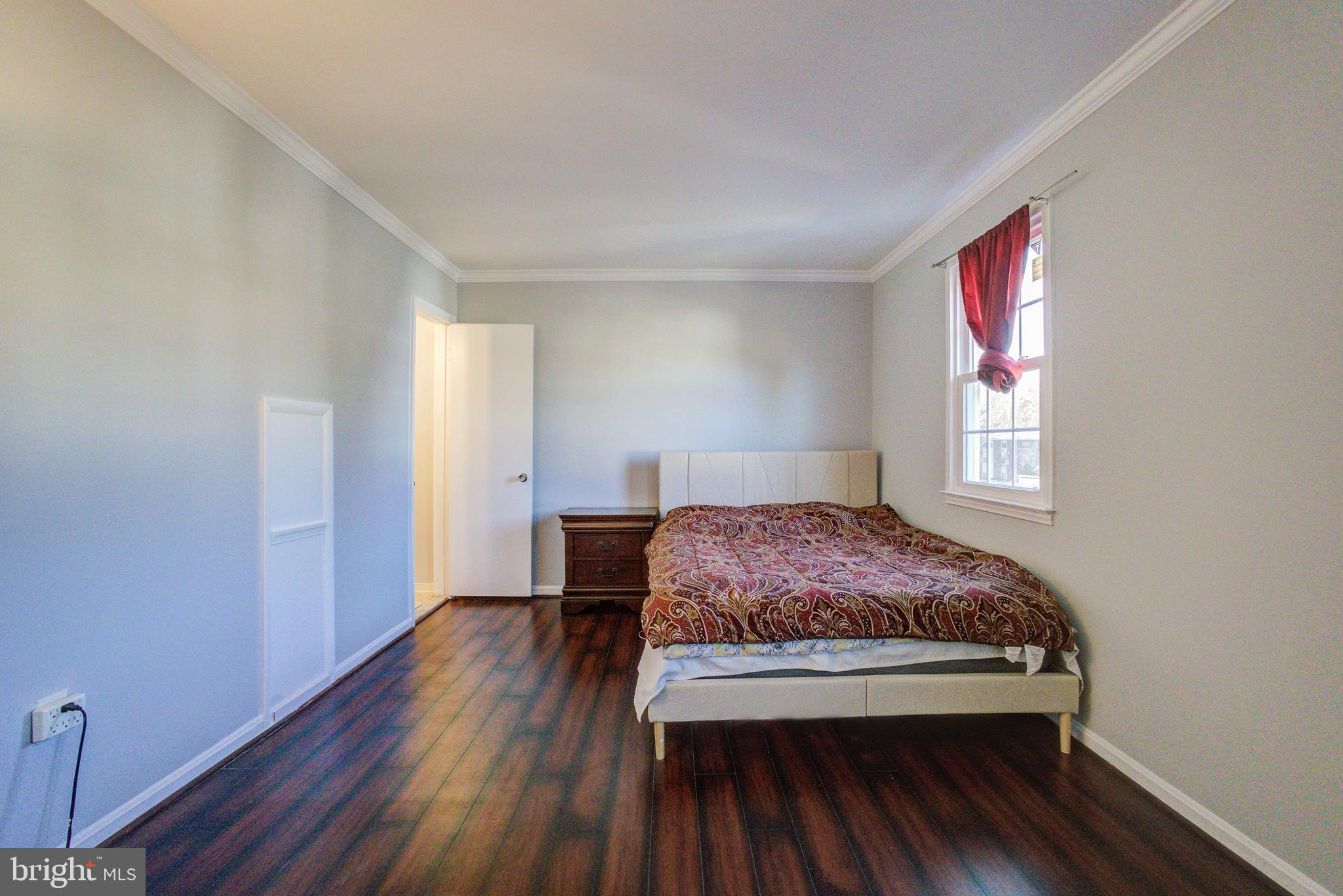 SHADY GROVE VILLAGE - Residential