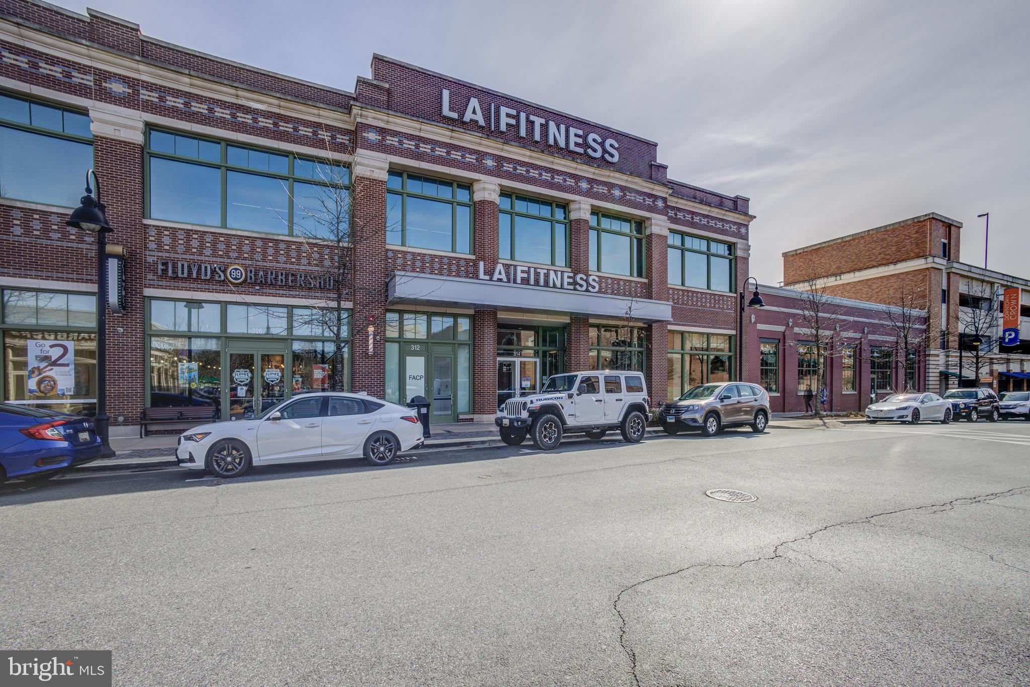 SHADY GROVE VILLAGE - Residential