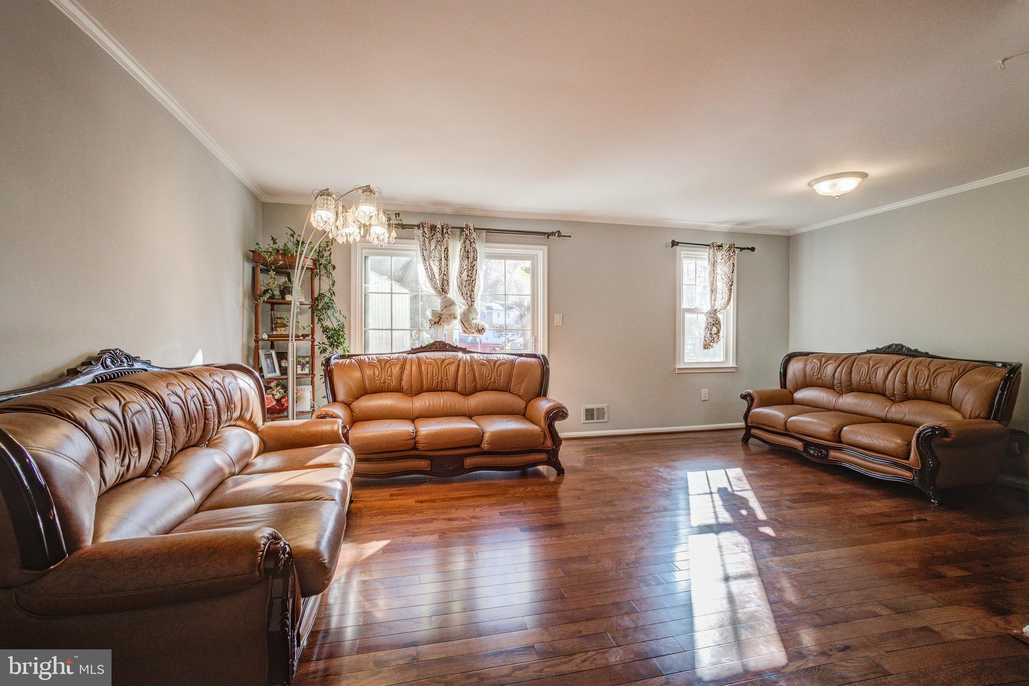 SHADY GROVE VILLAGE - Residential