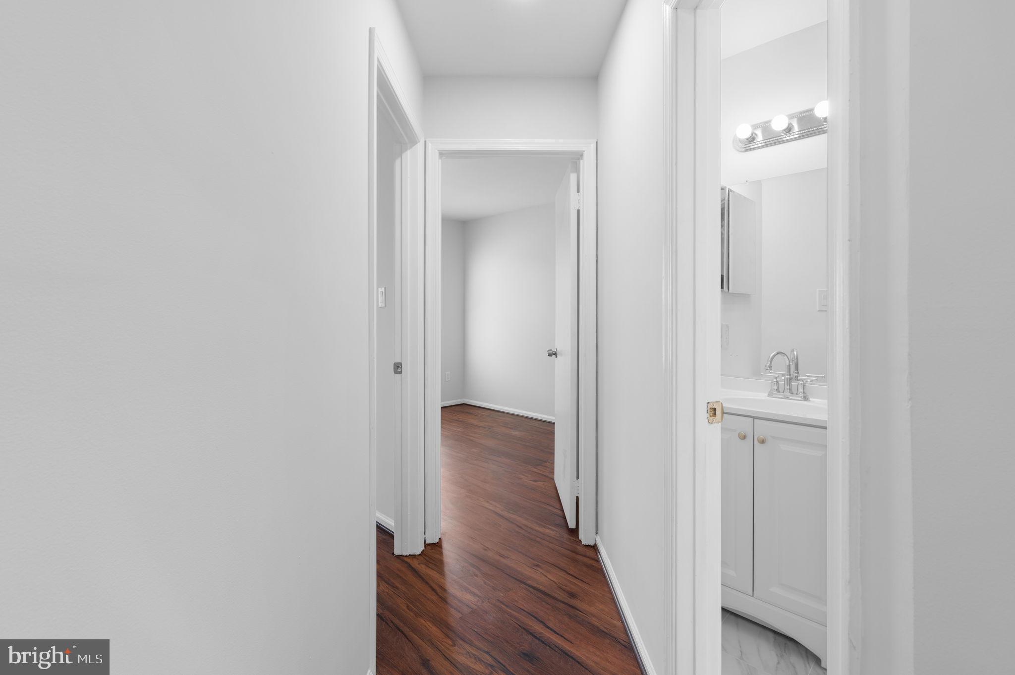 GUNNERS LAKE VILLAGE - Residential