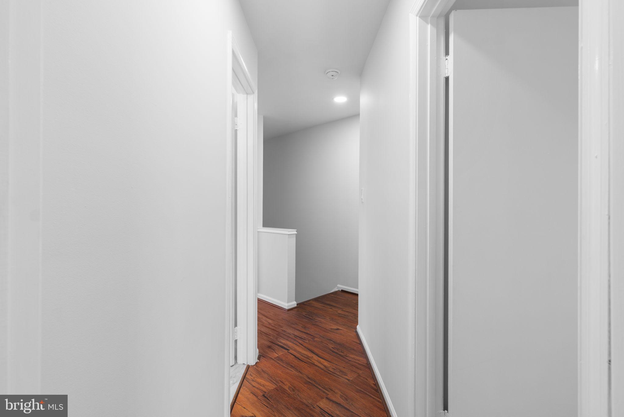 GUNNERS LAKE VILLAGE - Residential