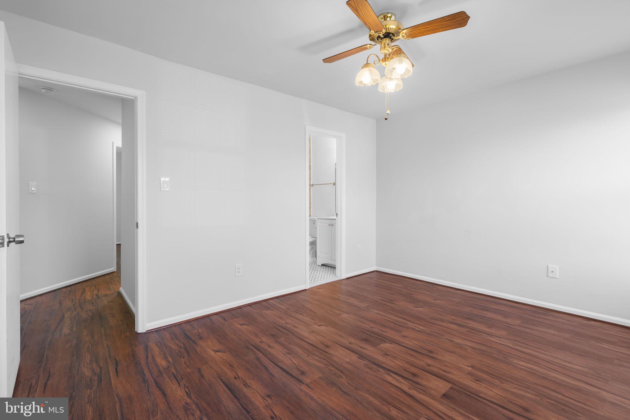 GUNNERS LAKE VILLAGE - Residential