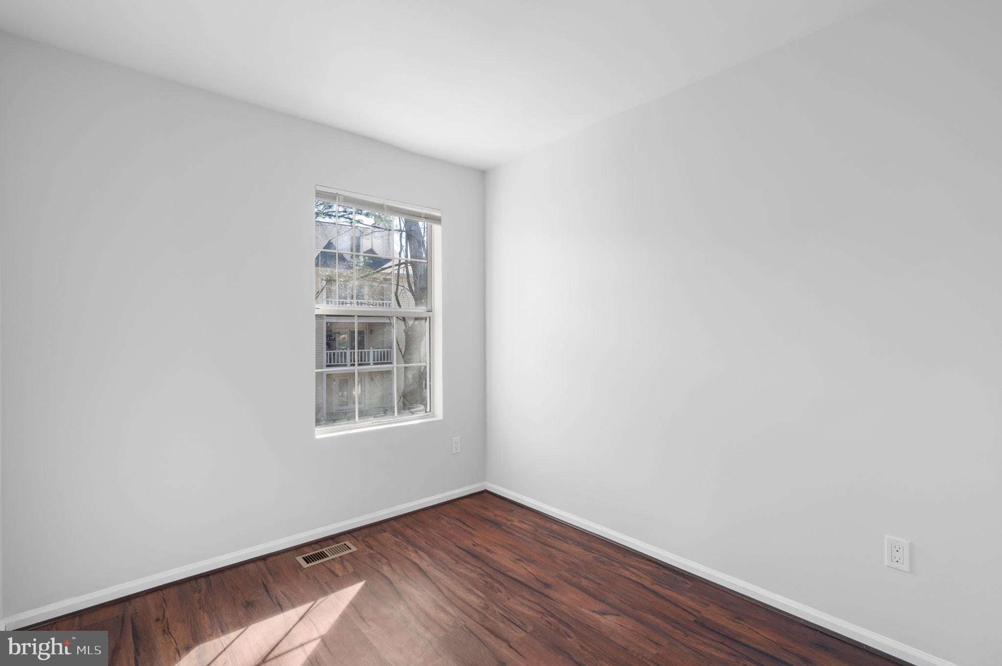 GUNNERS LAKE VILLAGE - Residential