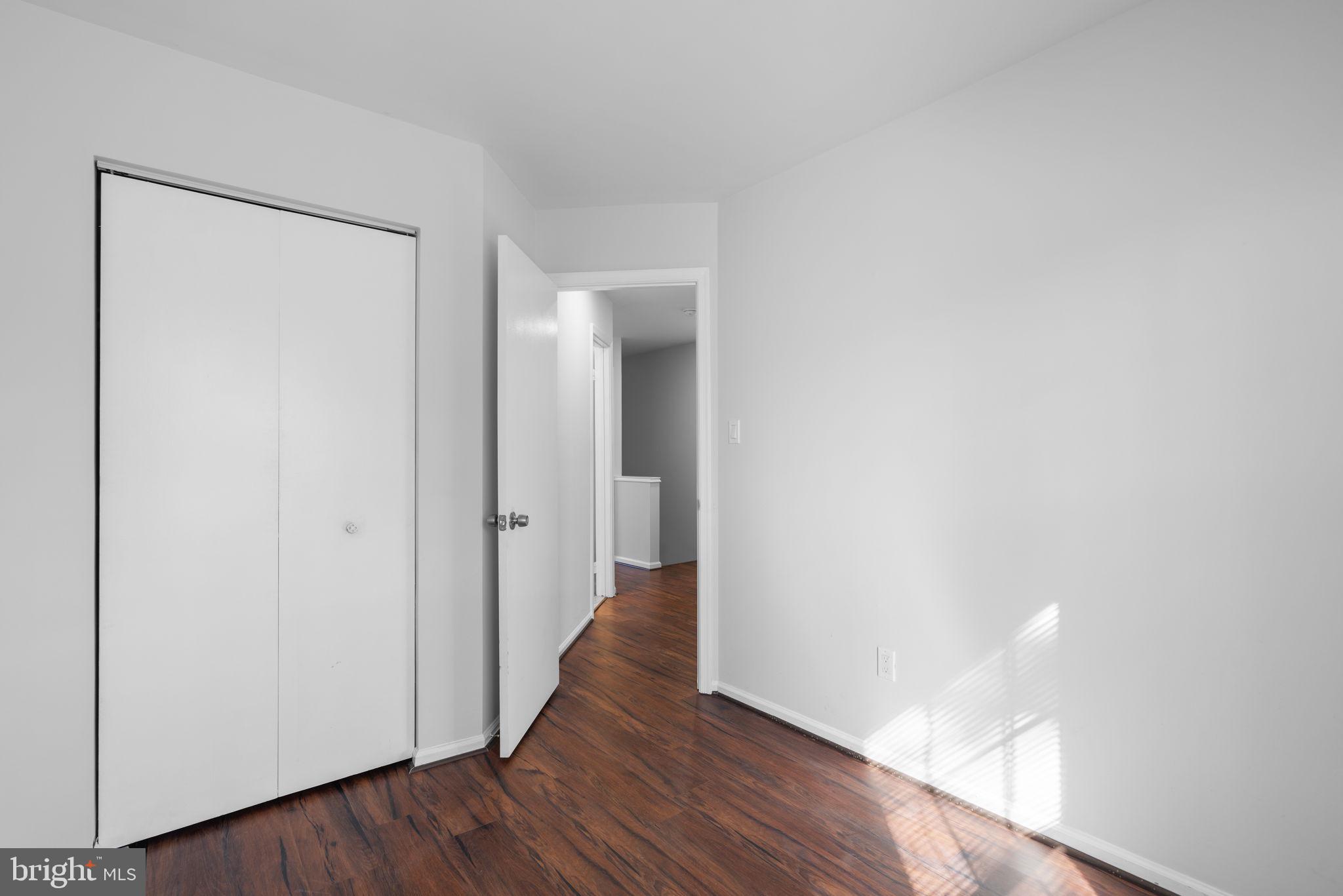 GUNNERS LAKE VILLAGE - Residential